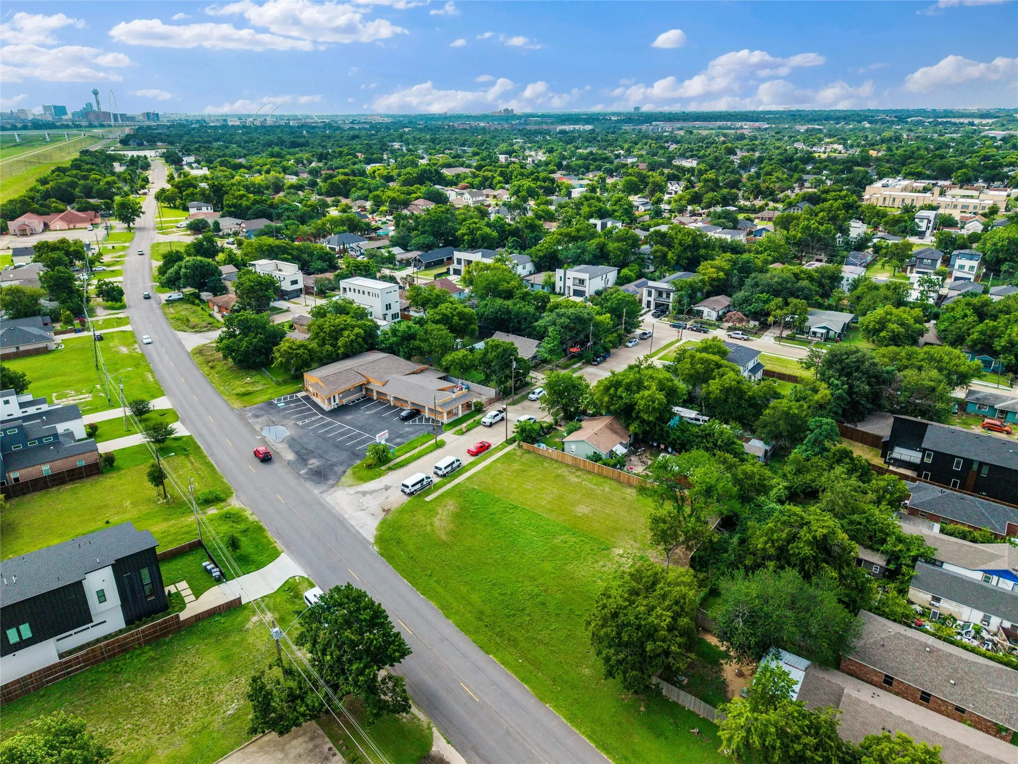 Improved Land For Sale in Dallas County , 4023 Darien Street, Dallas, Texas 75212, 0, 0, Garage spaces, 0 Sqft, built in 0, mls#21312936, Real Estate Agent in Dallas, Homes For Sale in Dallas county, Homes For Sale in Dallas, Realtor in Dallas Texas, Real Estate Brokerage Independent Realty Texas, Luminita Cordes Realtor
