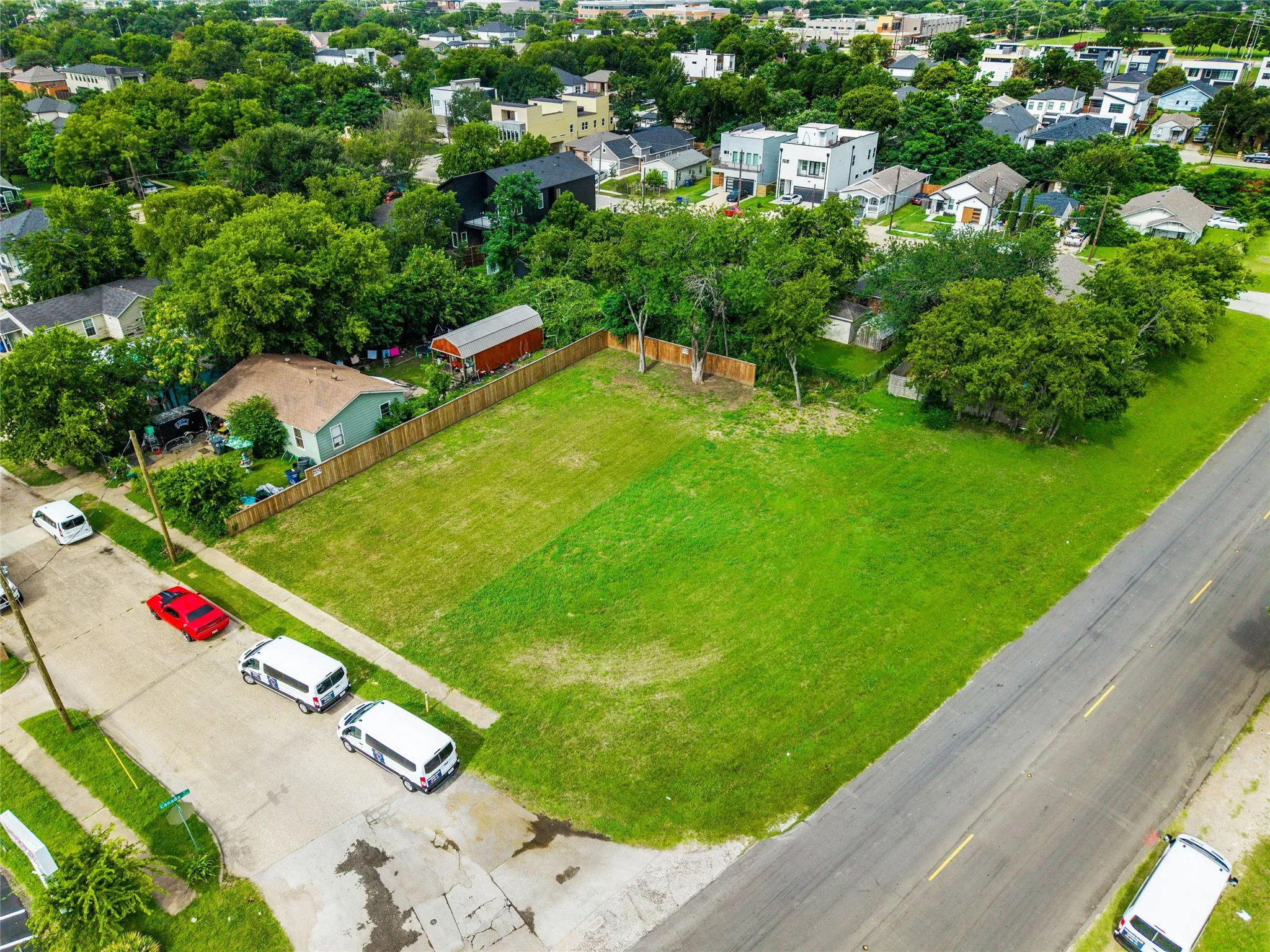 Improved Land For Sale in Dallas County , 4023 Darien Street, Dallas, Texas 75212, 0, 0, Garage spaces, 0 Sqft, built in 0, mls#21312936, Real Estate Agent in Dallas, Homes For Sale in Dallas county, Homes For Sale in Dallas, Realtor in Dallas Texas, Real Estate Brokerage Independent Realty Texas, Luminita Cordes Realtor