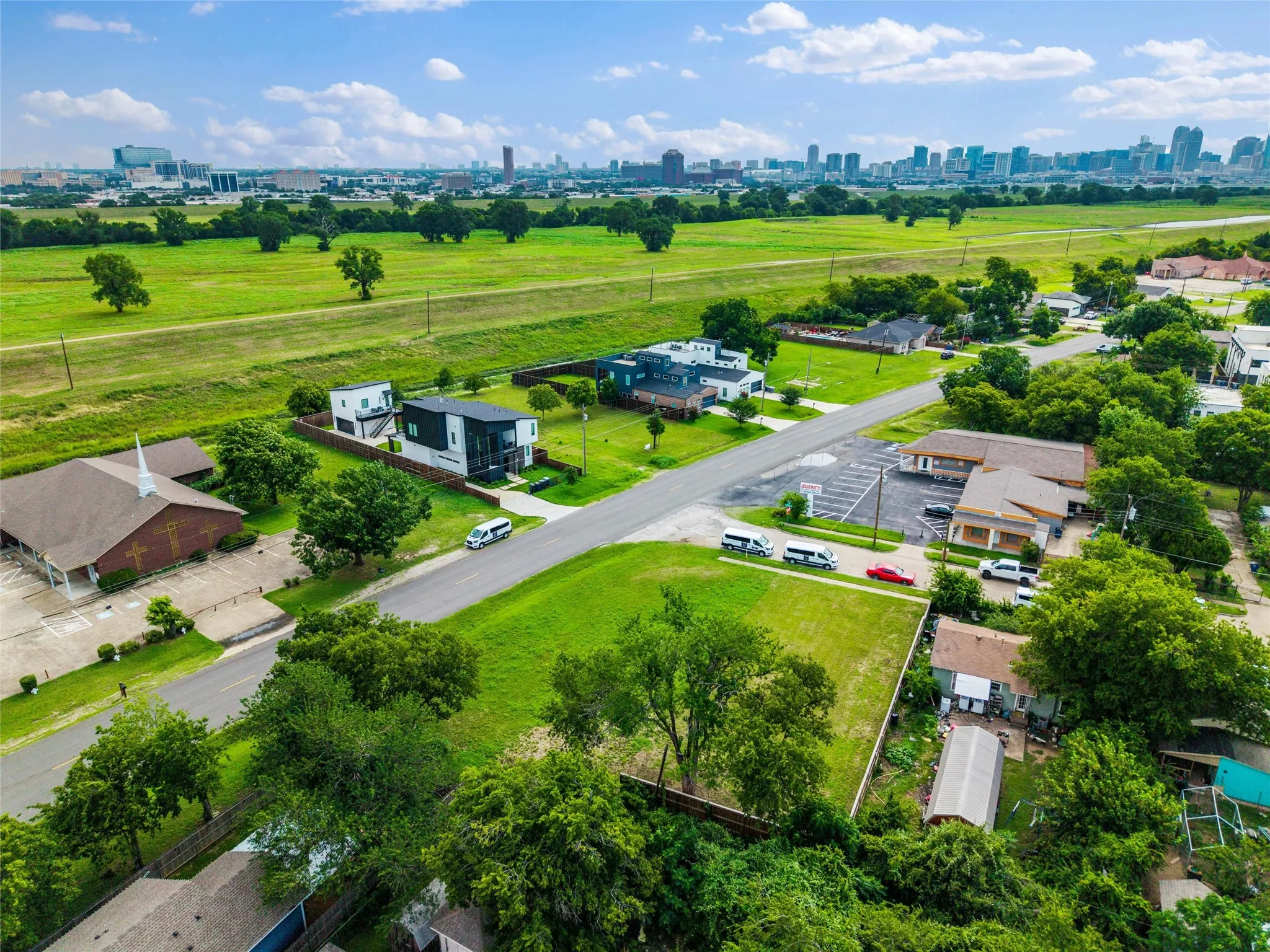 Improved Land For Sale in Dallas County , 4023 Darien Street, Dallas, Texas 75212, 0, 0, Garage spaces, 0 Sqft, built in 0, mls#21312936, Real Estate Agent in Dallas, Homes For Sale in Dallas county, Homes For Sale in Dallas, Realtor in Dallas Texas, Real Estate Brokerage Independent Realty Texas, Luminita Cordes Realtor