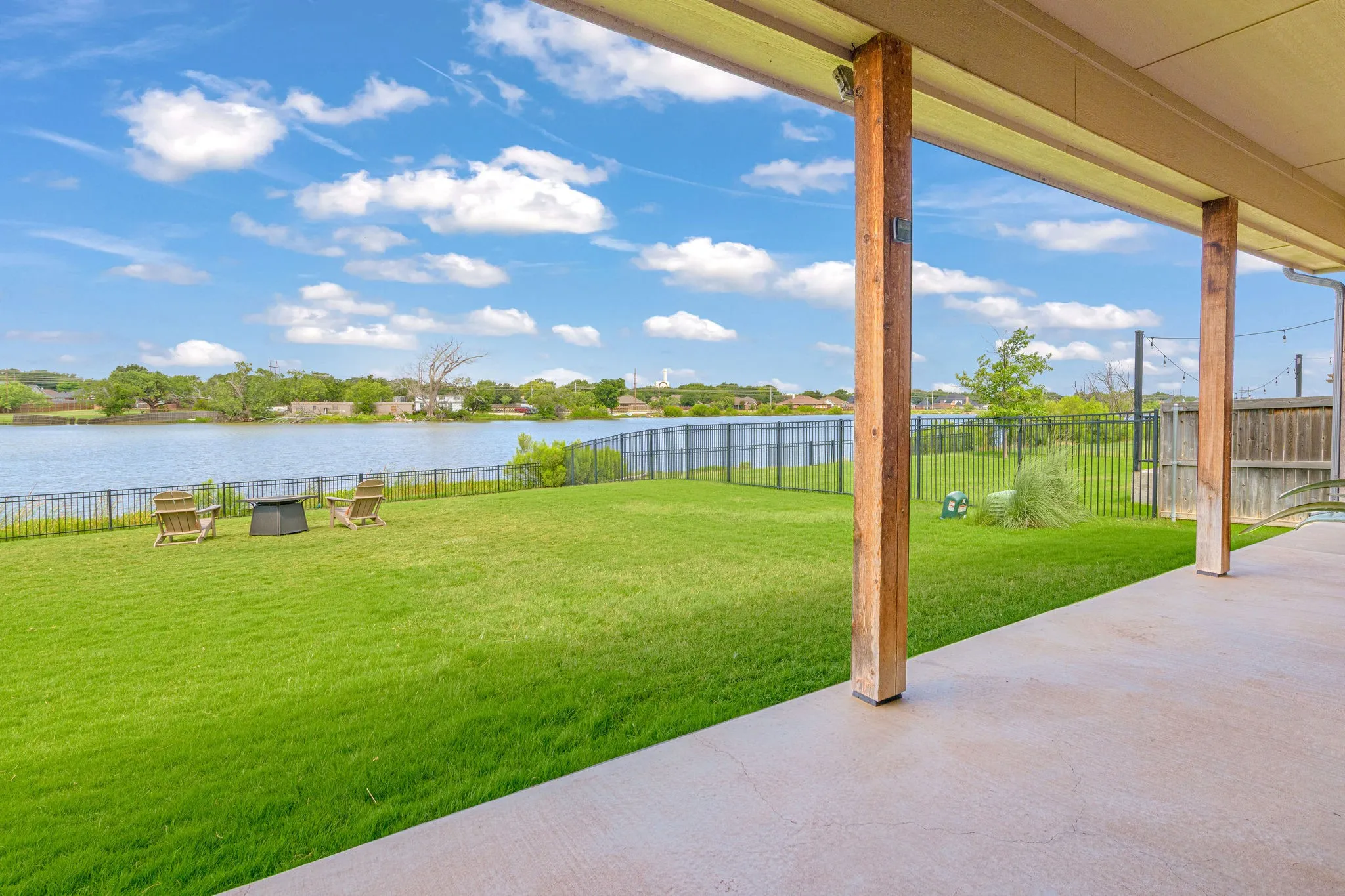 Single Family Residence For Sale in Taylor County , 1710 Urban Avenue, Abilene, Texas 79601, 4 Bedroom, 3 Bathroom, 2 Garage spaces, 2,353 Sqft, built in 2019, mls#21312343, Real Estate Agent in Abilene, Homes For Sale in Taylor county, Homes For Sale in Abilene, Realtor in Abilene Texas, Real Estate Brokerage Independent Realty Texas, Luminita Cordes Realtor