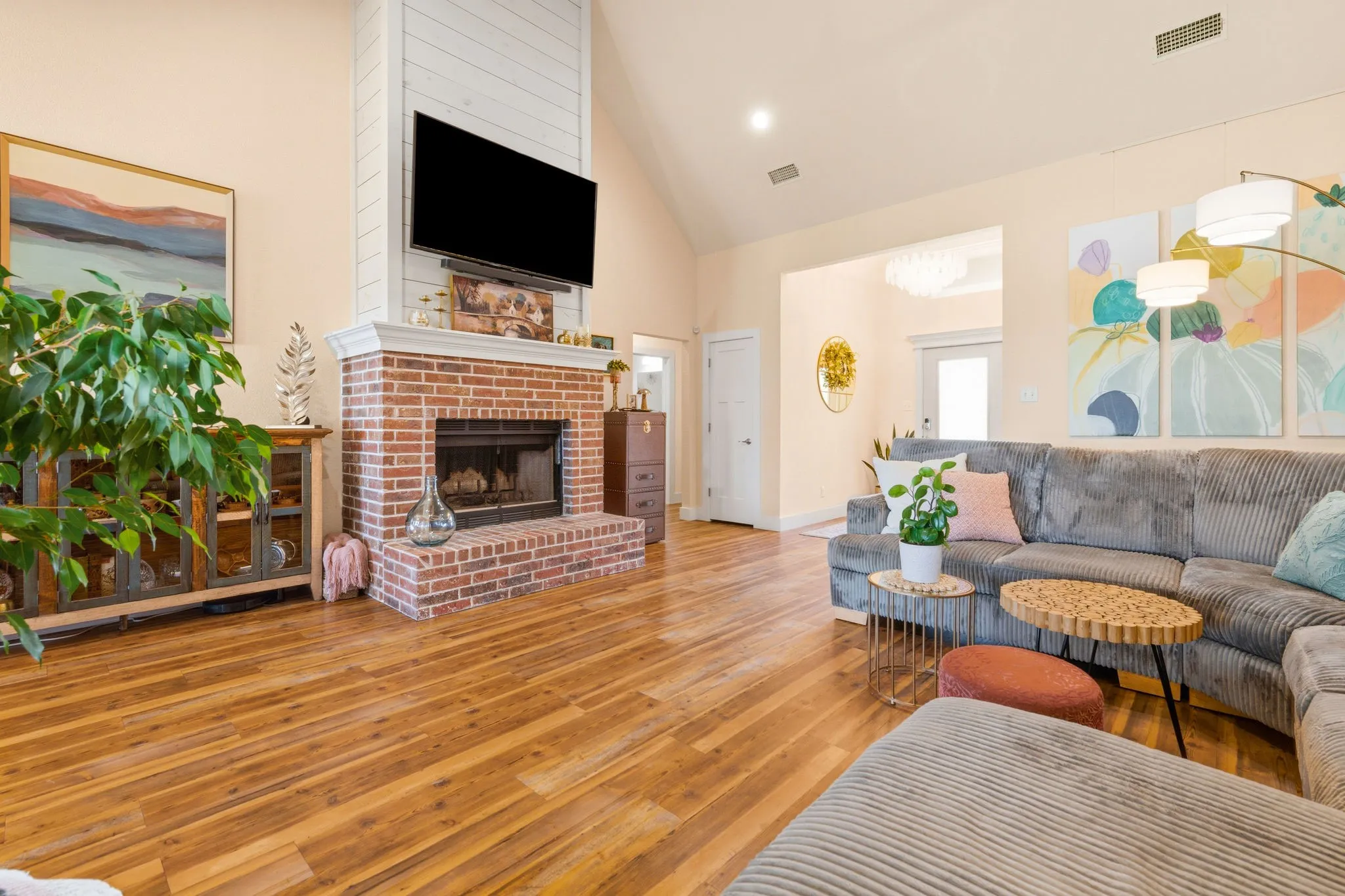 Single Family Residence For Sale in Taylor County , 1710 Urban Avenue, Abilene, Texas 79601, 4 Bedroom, 3 Bathroom, 2 Garage spaces, 2,353 Sqft, built in 2019, mls#21312343, Real Estate Agent in Abilene, Homes For Sale in Taylor county, Homes For Sale in Abilene, Realtor in Abilene Texas, Real Estate Brokerage Independent Realty Texas, Luminita Cordes Realtor