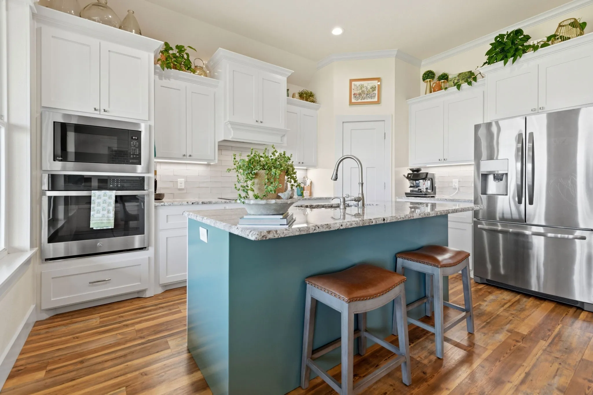 Single Family Residence For Sale in Taylor County , 1710 Urban Avenue, Abilene, Texas 79601, 4 Bedroom, 3 Bathroom, 2 Garage spaces, 2,353 Sqft, built in 2019, mls#21312343, Real Estate Agent in Abilene, Homes For Sale in Taylor county, Homes For Sale in Abilene, Realtor in Abilene Texas, Real Estate Brokerage Independent Realty Texas, Luminita Cordes Realtor