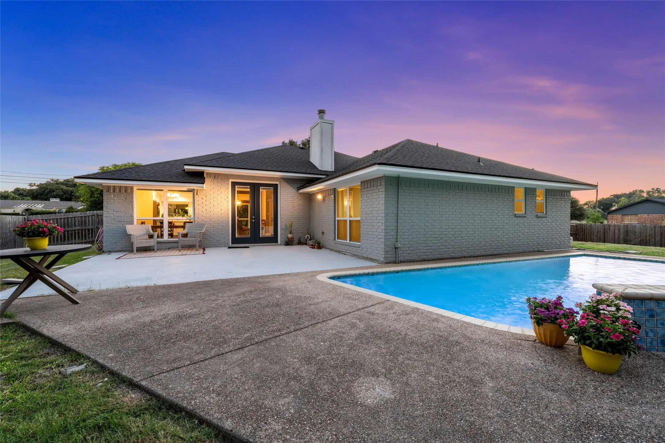 Single Family Residence For Sale in Mc Lennan County , 740 Castleman Creek Road, Hewitt, Texas 76643, 3 Bedroom, 2 Bathroom, 2 Garage spaces, 1,650 Sqft, built in 1988, mls#21312511, Real Estate Agent in Hewitt, Homes For Sale in Mc Lennan county, Homes For Sale in Hewitt, Realtor in Hewitt Texas, Real Estate Brokerage Independent Realty Texas, Luminita Cordes Realtor