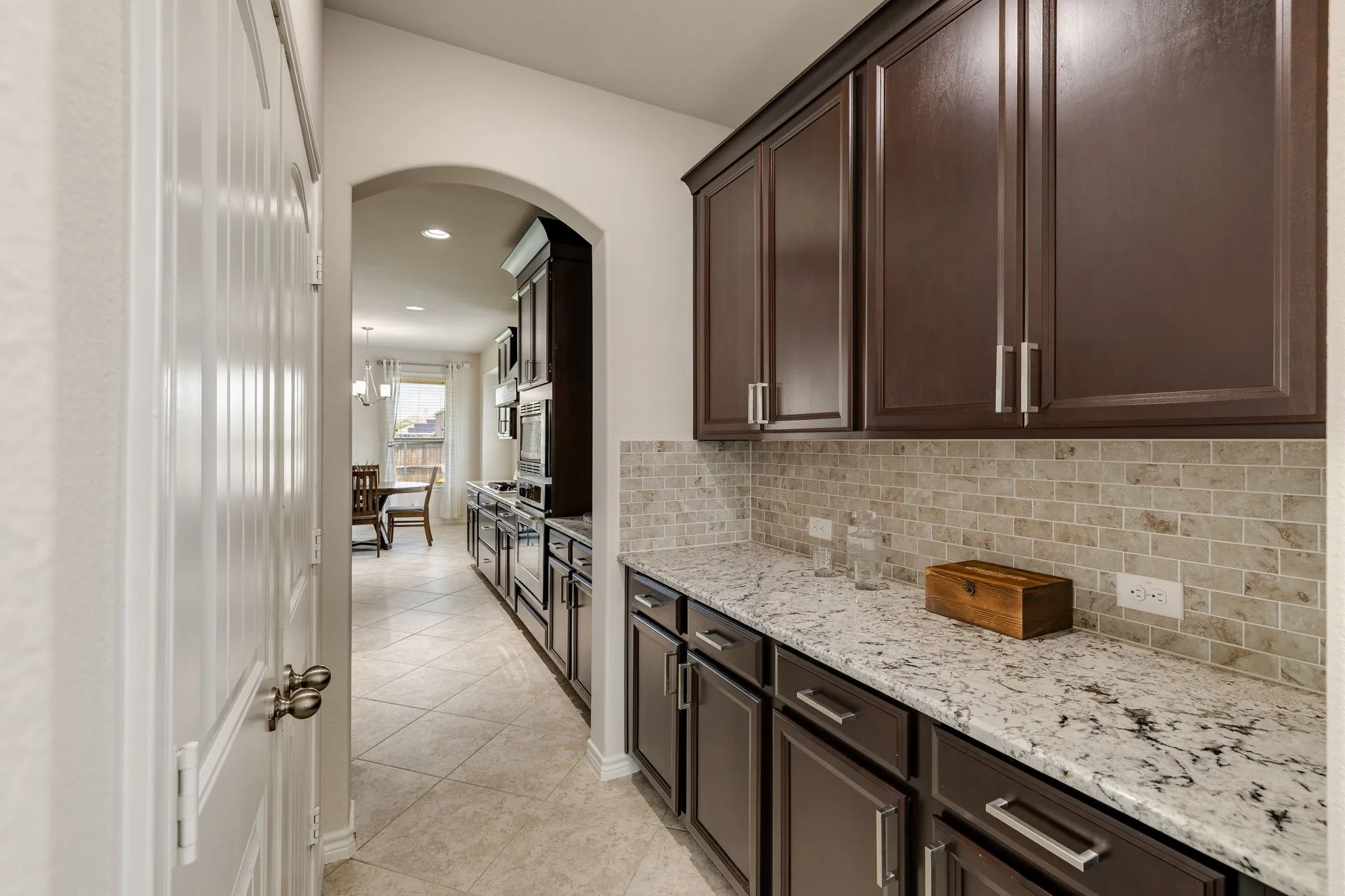 Single Family Residence For Sale in Denton County , 1017 Rose Garden Drive, Little Elm, Texas 75068, 4 Bedroom, 3 Bathroom, 2 Garage spaces, 2,875 Sqft, built in 2015, mls#21311186, Real Estate Agent in Little Elm, Homes For Sale in Denton county, Homes For Sale in Little Elm, Realtor in Little Elm Texas, Real Estate Brokerage Independent Realty Texas, Luminita Cordes Realtor