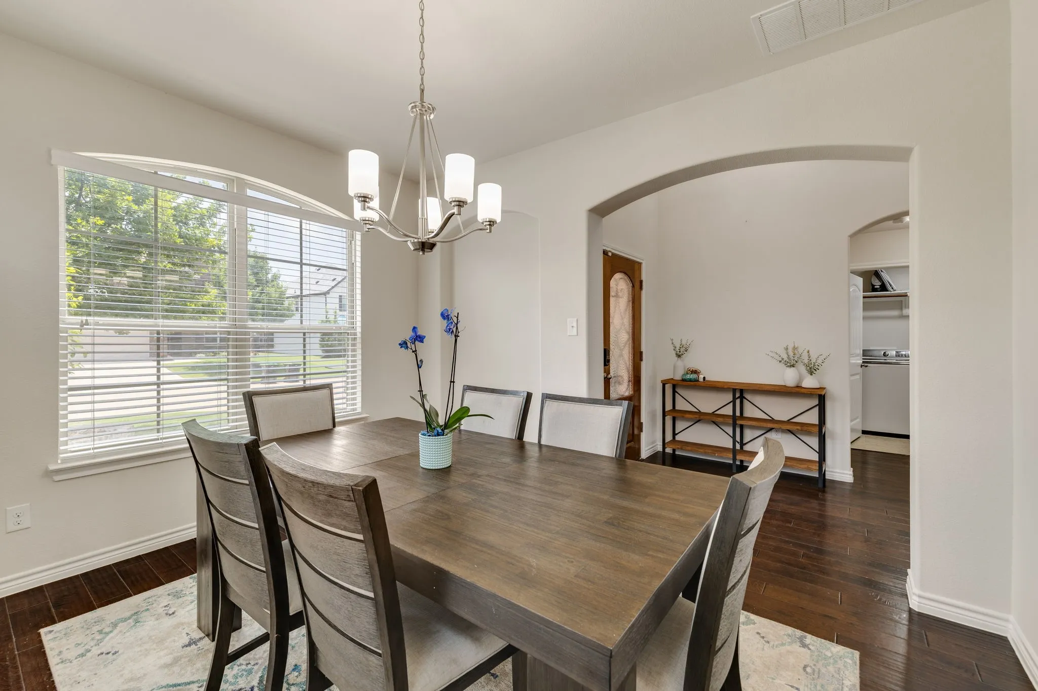 Single Family Residence For Sale in Denton County , 1017 Rose Garden Drive, Little Elm, Texas 75068, 4 Bedroom, 3 Bathroom, 2 Garage spaces, 2,875 Sqft, built in 2015, mls#21311186, Real Estate Agent in Little Elm, Homes For Sale in Denton county, Homes For Sale in Little Elm, Realtor in Little Elm Texas, Real Estate Brokerage Independent Realty Texas, Luminita Cordes Realtor