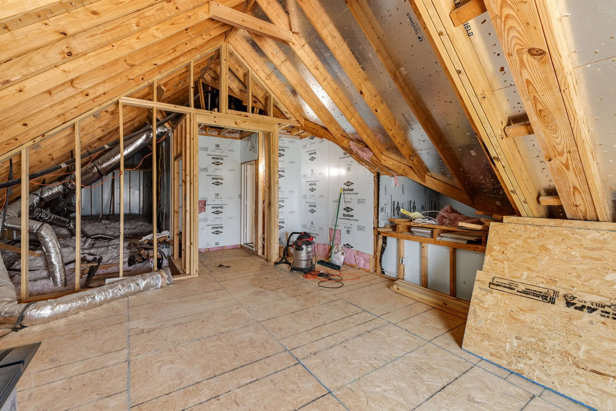 Single Family Residence For Sale in Denton County , 1017 Rose Garden Drive, Little Elm, Texas 75068, 4 Bedroom, 3 Bathroom, 2 Garage spaces, 2,875 Sqft, built in 2015, mls#21311186, Real Estate Agent in Little Elm, Homes For Sale in Denton county, Homes For Sale in Little Elm, Realtor in Little Elm Texas, Real Estate Brokerage Independent Realty Texas, Luminita Cordes Realtor