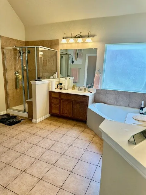 Single Family Residence For Sale in Dallas County , 1005 Trailwood Drive, De Soto, Texas 75115, 4 Bedroom, 3 Bathroom, 2 Garage spaces, 3,198 Sqft, built in 2011, mls#21308276, Real Estate Agent in De Soto, Homes For Sale in Dallas county, Homes For Sale in De Soto, Realtor in De Soto Texas, Real Estate Brokerage Independent Realty Texas, Luminita Cordes Realtor