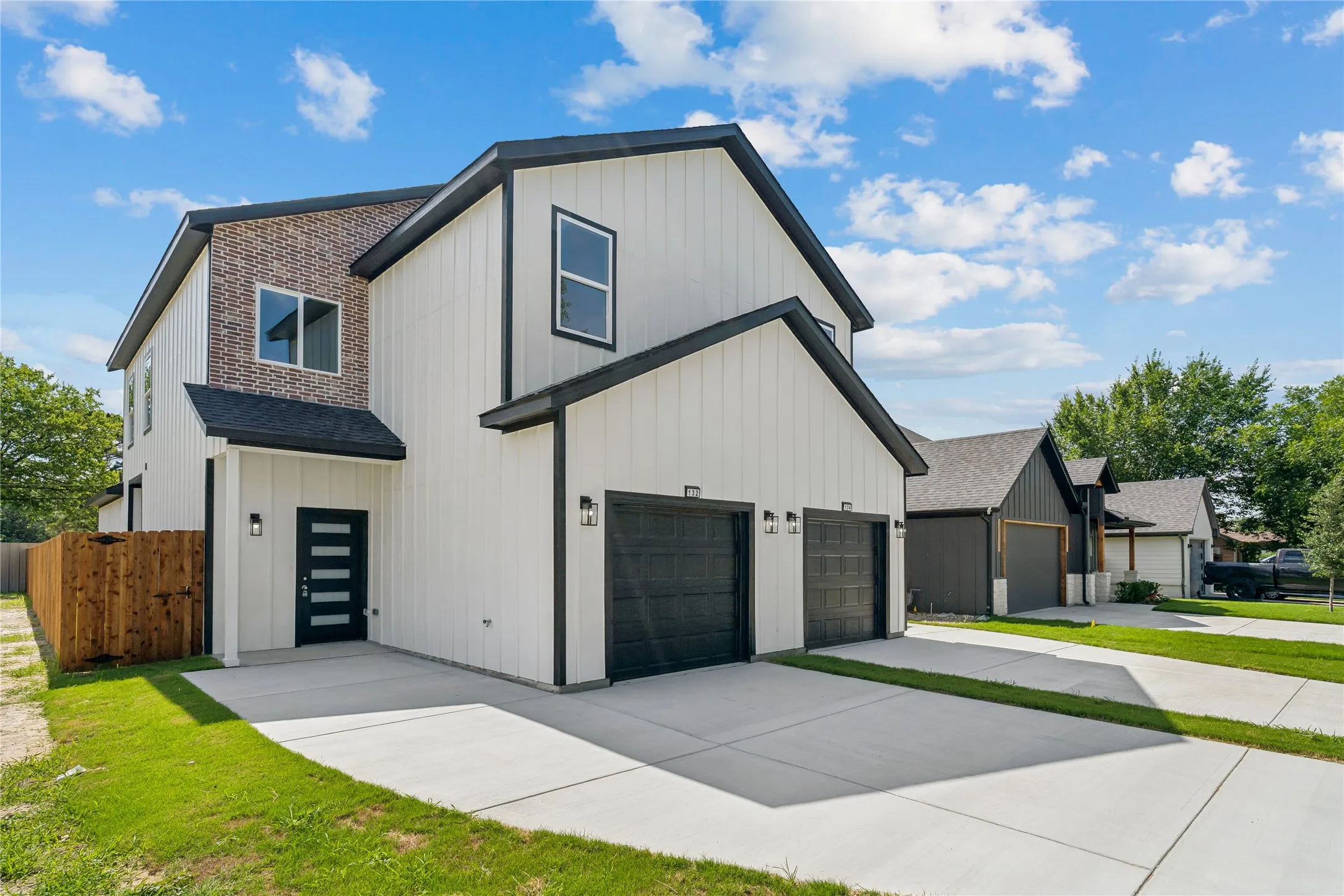 Duplex For Sale in Tarrant County , 132 Cottonwood Street, Fort Worth, Texas 76111, 8 Bedroom, 6 Bathroom, 2 Garage spaces, 3,304 Sqft, built in 2026, mls#21312891, Real Estate Agent in Fort Worth, Homes For Sale in Tarrant county, Homes For Sale in Fort Worth, Realtor in Fort Worth Texas, Real Estate Brokerage Independent Realty Texas, Luminita Cordes Realtor