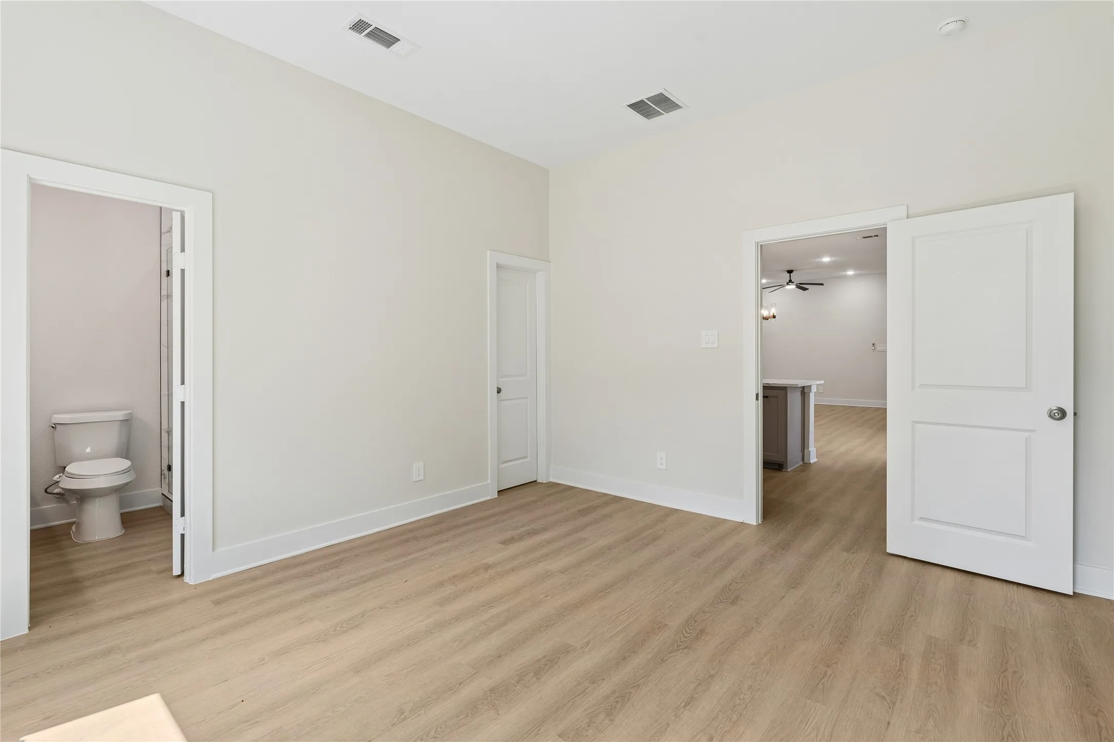 Duplex For Sale in Tarrant County , 132 Cottonwood Street, Fort Worth, Texas 76111, 8 Bedroom, 6 Bathroom, 2 Garage spaces, 3,304 Sqft, built in 2026, mls#21312891, Real Estate Agent in Fort Worth, Homes For Sale in Tarrant county, Homes For Sale in Fort Worth, Realtor in Fort Worth Texas, Real Estate Brokerage Independent Realty Texas, Luminita Cordes Realtor