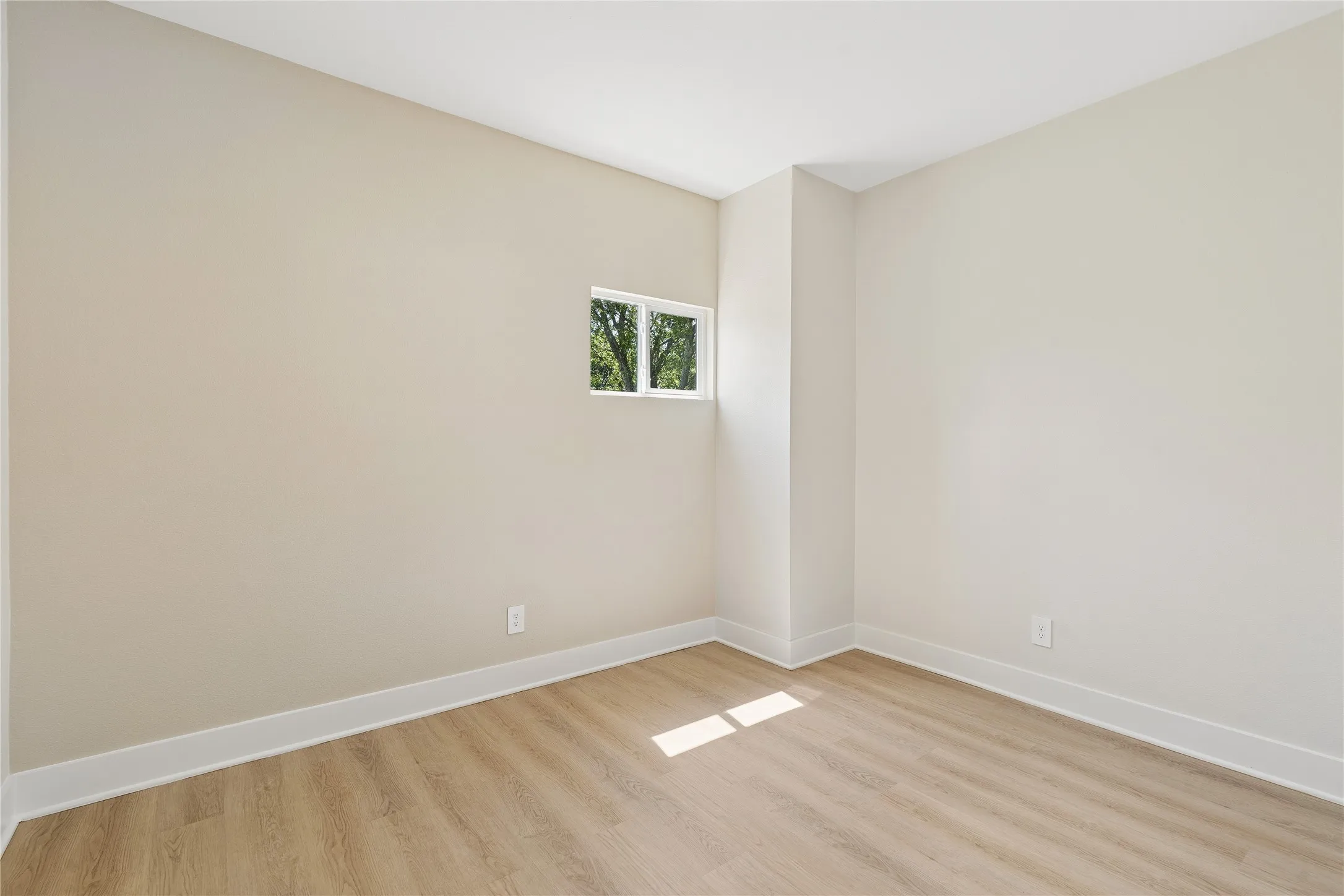Duplex For Sale in Tarrant County , 132 Cottonwood Street, Fort Worth, Texas 76111, 8 Bedroom, 6 Bathroom, 2 Garage spaces, 3,304 Sqft, built in 2026, mls#21312891, Real Estate Agent in Fort Worth, Homes For Sale in Tarrant county, Homes For Sale in Fort Worth, Realtor in Fort Worth Texas, Real Estate Brokerage Independent Realty Texas, Luminita Cordes Realtor