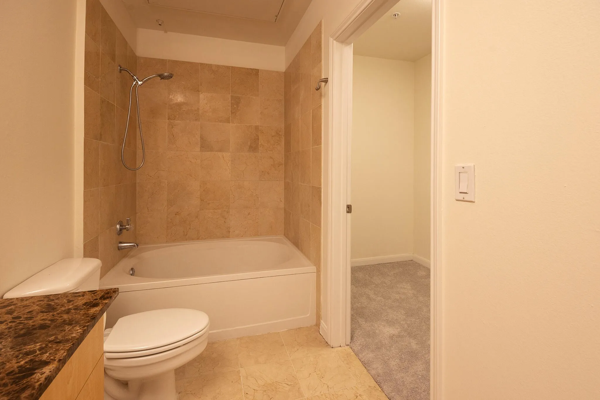 Condominium For Sale in Dallas County , 3225 Turtle Creek Boulevard 1422, Dallas, Texas 75219, 1 Bedroom, 1 Bathroom, 1 Garage spaces, 913 Sqft, built in 1998, mls#21312964, Real Estate Agent in Dallas, Homes For Sale in Dallas county, Homes For Sale in Dallas, Realtor in Dallas Texas, Real Estate Brokerage Independent Realty Texas, Luminita Cordes Realtor