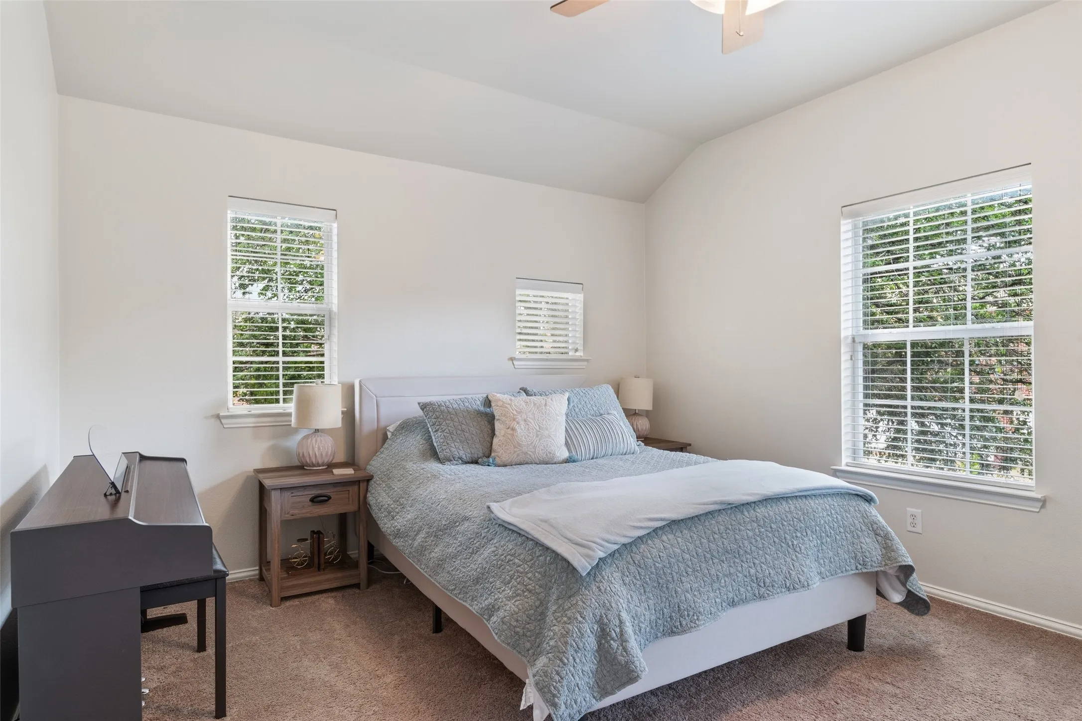 Townhouse For Sale in Collin County , 706 S Jupiter Road 1202, Allen, Texas 75002, 2 Bedroom, 3 Bathroom, 2 Garage spaces, 1,627 Sqft, built in 2006, mls#21304206, Real Estate Agent in Allen, Homes For Sale in Collin county, Homes For Sale in Allen, Realtor in Allen Texas, Real Estate Brokerage Independent Realty Texas, Luminita Cordes Realtor