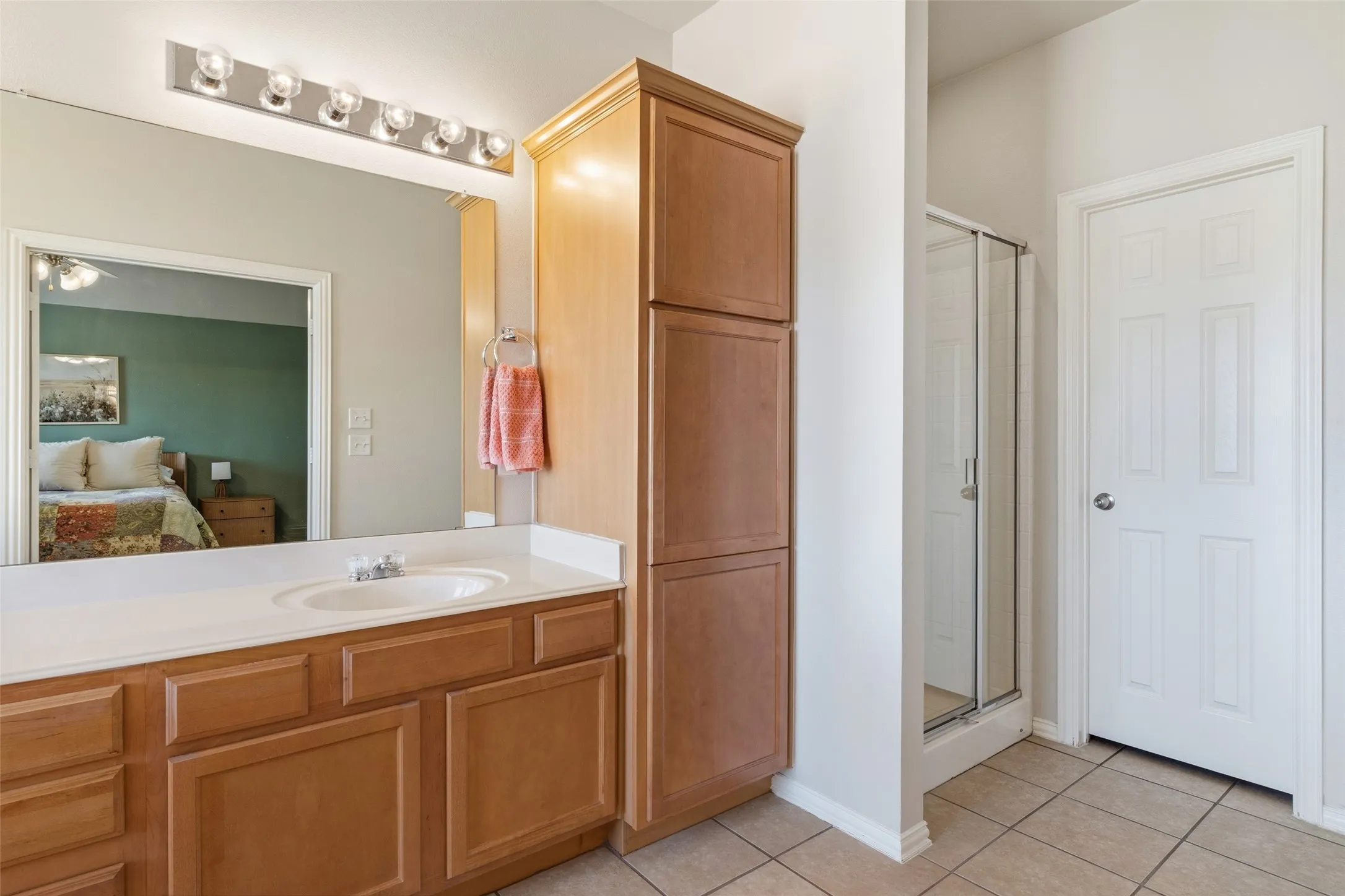 Townhouse For Sale in Collin County , 706 S Jupiter Road 1202, Allen, Texas 75002, 2 Bedroom, 3 Bathroom, 2 Garage spaces, 1,627 Sqft, built in 2006, mls#21304206, Real Estate Agent in Allen, Homes For Sale in Collin county, Homes For Sale in Allen, Realtor in Allen Texas, Real Estate Brokerage Independent Realty Texas, Luminita Cordes Realtor