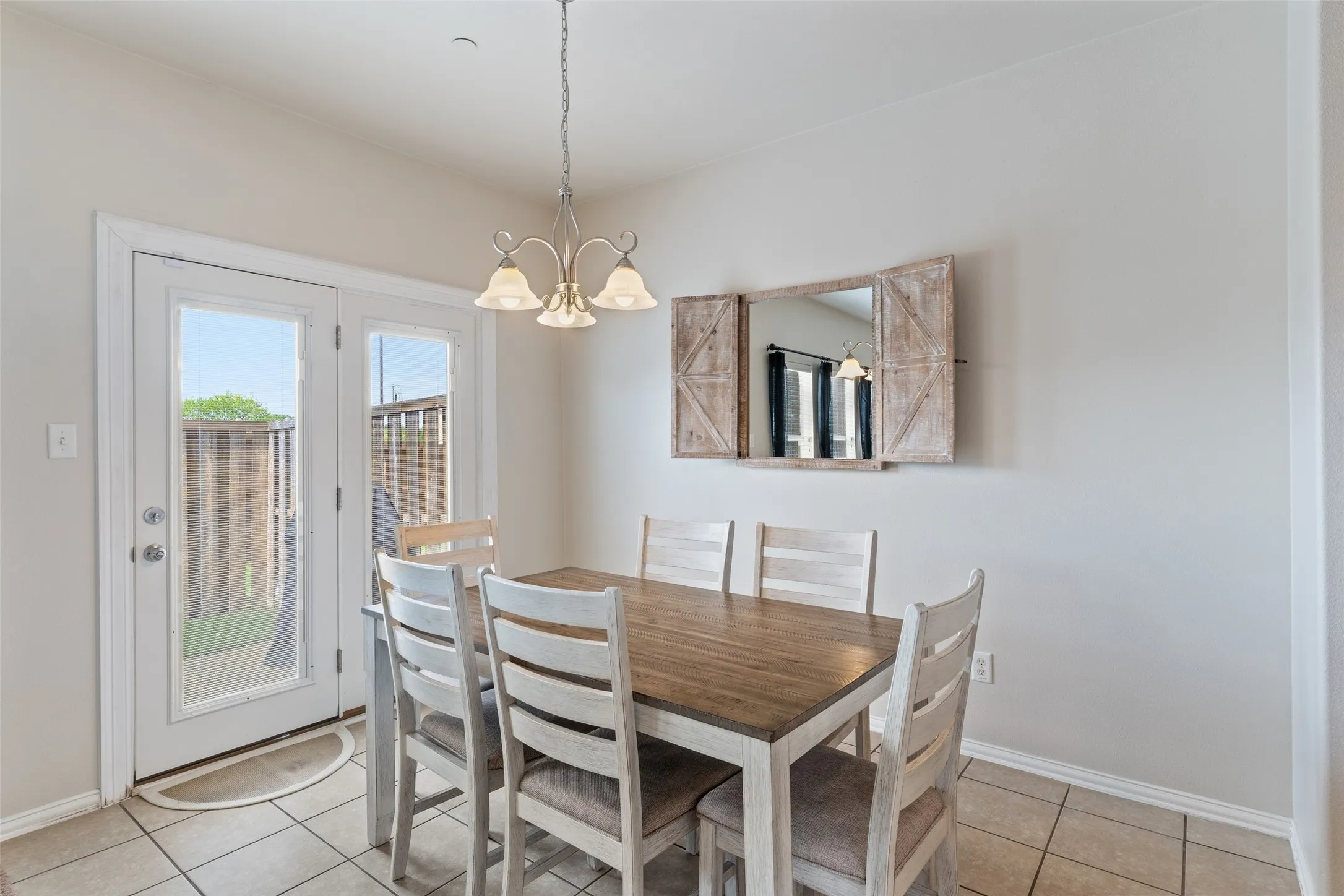 Townhouse For Sale in Collin County , 706 S Jupiter Road 1202, Allen, Texas 75002, 2 Bedroom, 3 Bathroom, 2 Garage spaces, 1,627 Sqft, built in 2006, mls#21304206, Real Estate Agent in Allen, Homes For Sale in Collin county, Homes For Sale in Allen, Realtor in Allen Texas, Real Estate Brokerage Independent Realty Texas, Luminita Cordes Realtor