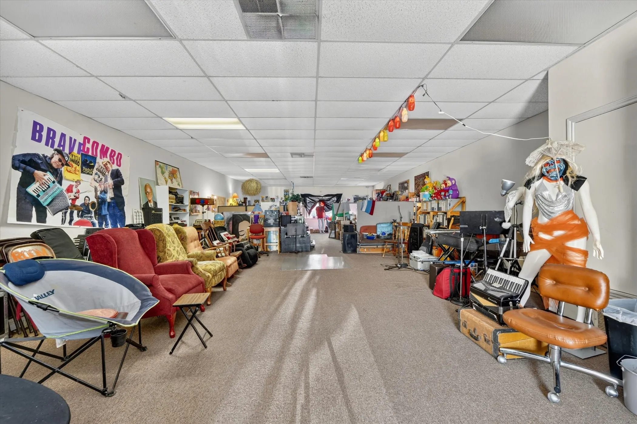 Office For Sale in Denton County , 221-223 N Locust Street, Denton, Texas 76201, 0, 0, Garage spaces, 0 Sqft, built in 1965, mls#21312731, Real Estate Agent in Denton, Homes For Sale in Denton county, Homes For Sale in Denton, Realtor in Denton Texas, Real Estate Brokerage Independent Realty Texas, Luminita Cordes Realtor
