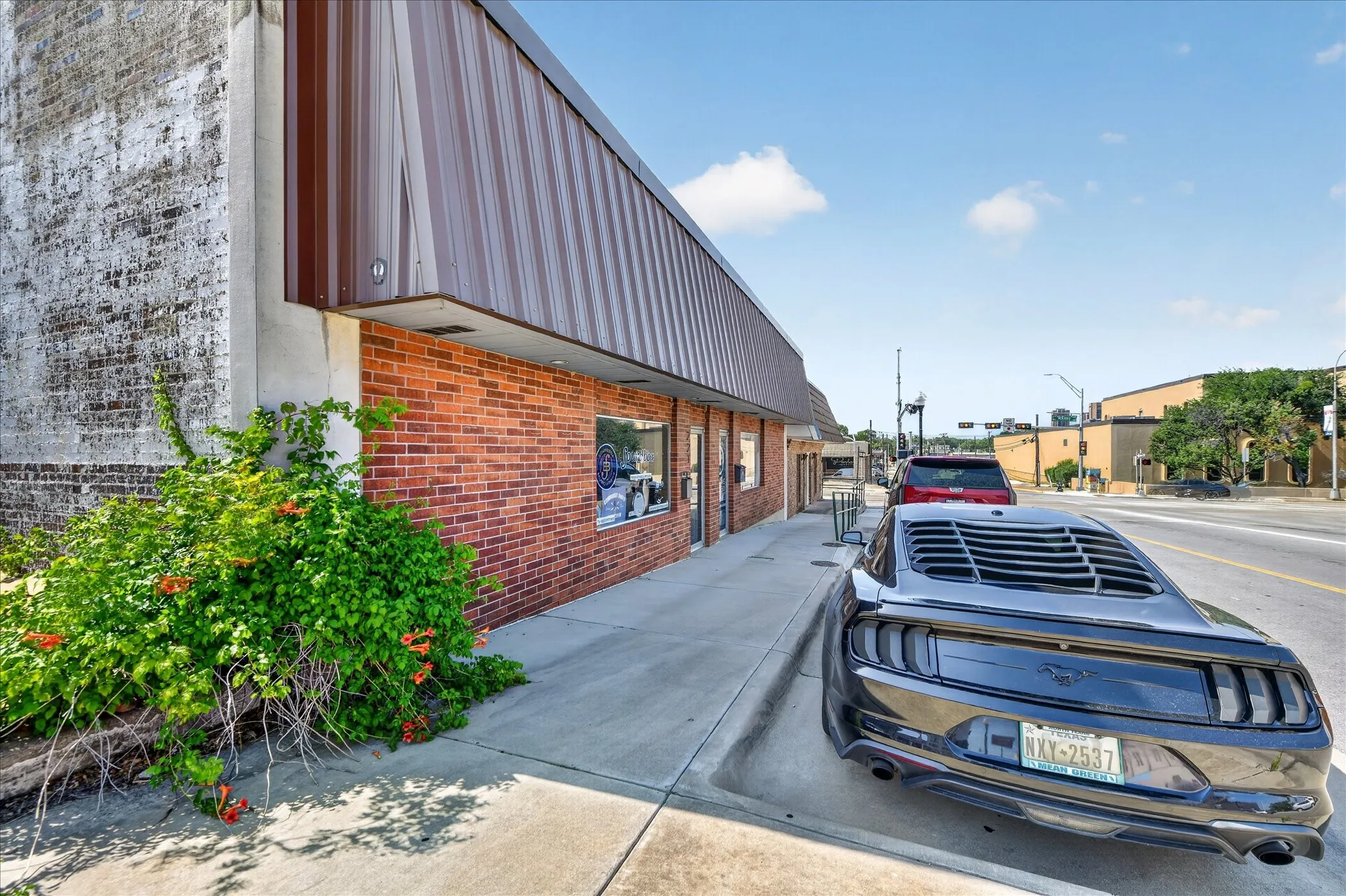 Office For Sale in Denton County , 221-223 N Locust Street, Denton, Texas 76201, 0, 0, Garage spaces, 0 Sqft, built in 1965, mls#21312731, Real Estate Agent in Denton, Homes For Sale in Denton county, Homes For Sale in Denton, Realtor in Denton Texas, Real Estate Brokerage Independent Realty Texas, Luminita Cordes Realtor