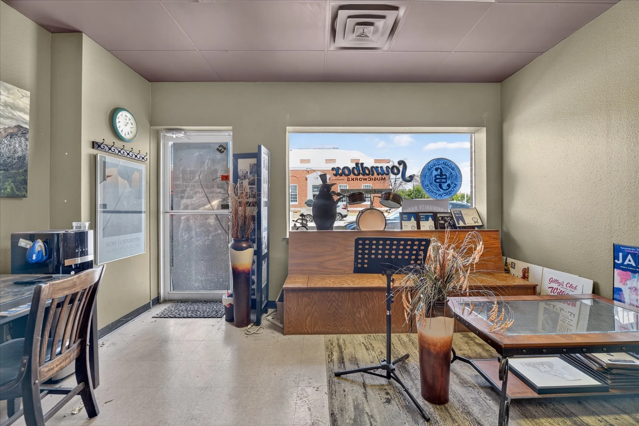 Office For Sale in Denton County , 221-223 N Locust Street, Denton, Texas 76201, 0, 0, Garage spaces, 0 Sqft, built in 1965, mls#21312731, Real Estate Agent in Denton, Homes For Sale in Denton county, Homes For Sale in Denton, Realtor in Denton Texas, Real Estate Brokerage Independent Realty Texas, Luminita Cordes Realtor