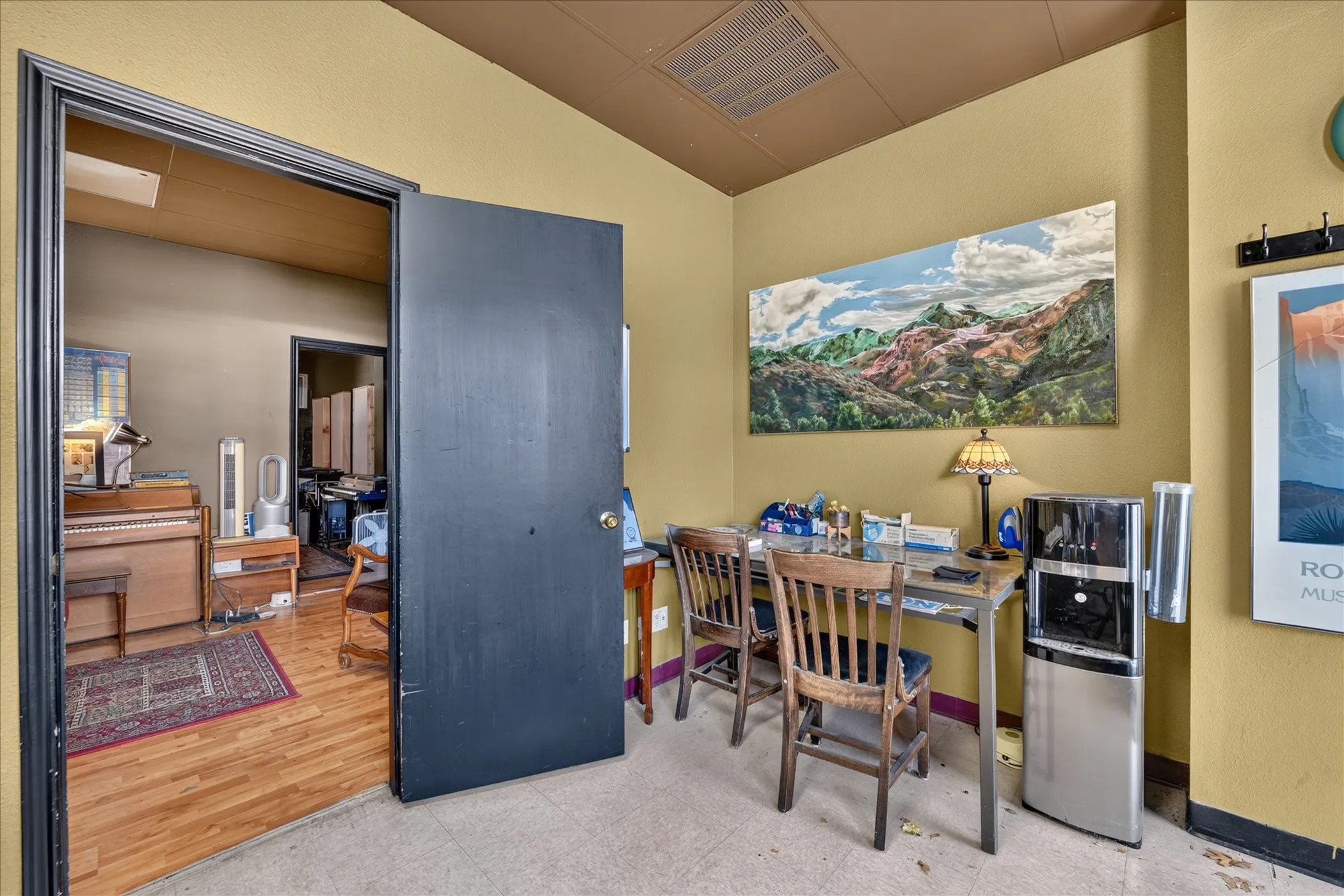 Office For Sale in Denton County , 221-223 N Locust Street, Denton, Texas 76201, 0, 0, Garage spaces, 0 Sqft, built in 1965, mls#21312731, Real Estate Agent in Denton, Homes For Sale in Denton county, Homes For Sale in Denton, Realtor in Denton Texas, Real Estate Brokerage Independent Realty Texas, Luminita Cordes Realtor