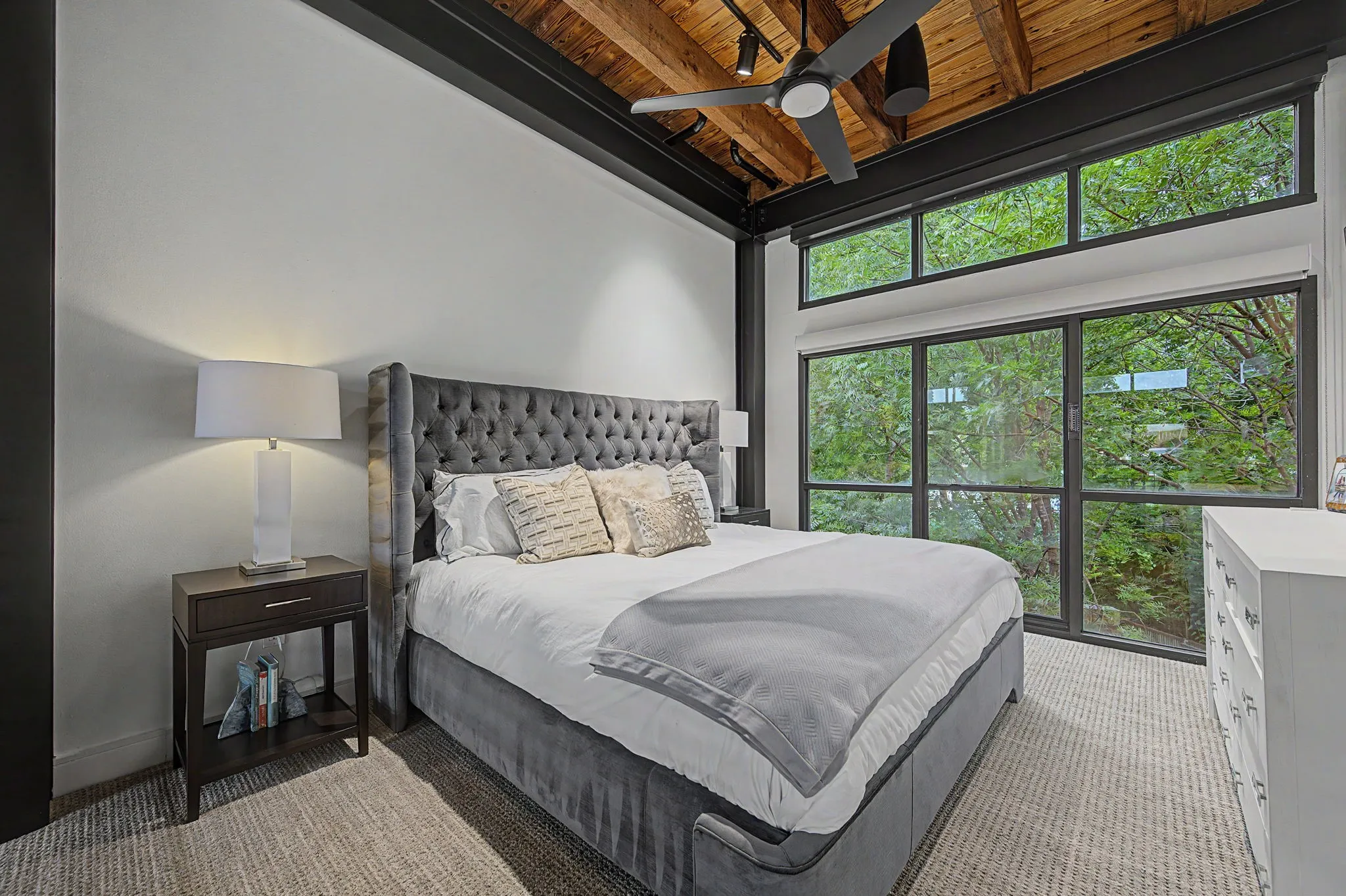 Townhouse For Sale in Dallas County , 2967 Magnolia Hill Court, Dallas, Texas 75201, 2 Bedroom, 2 Bathroom, 2 Garage spaces, 2,385 Sqft, built in 1996, mls#21311607, Real Estate Agent in Dallas, Homes For Sale in Dallas county, Homes For Sale in Dallas, Realtor in Dallas Texas, Real Estate Brokerage Independent Realty Texas, Luminita Cordes Realtor