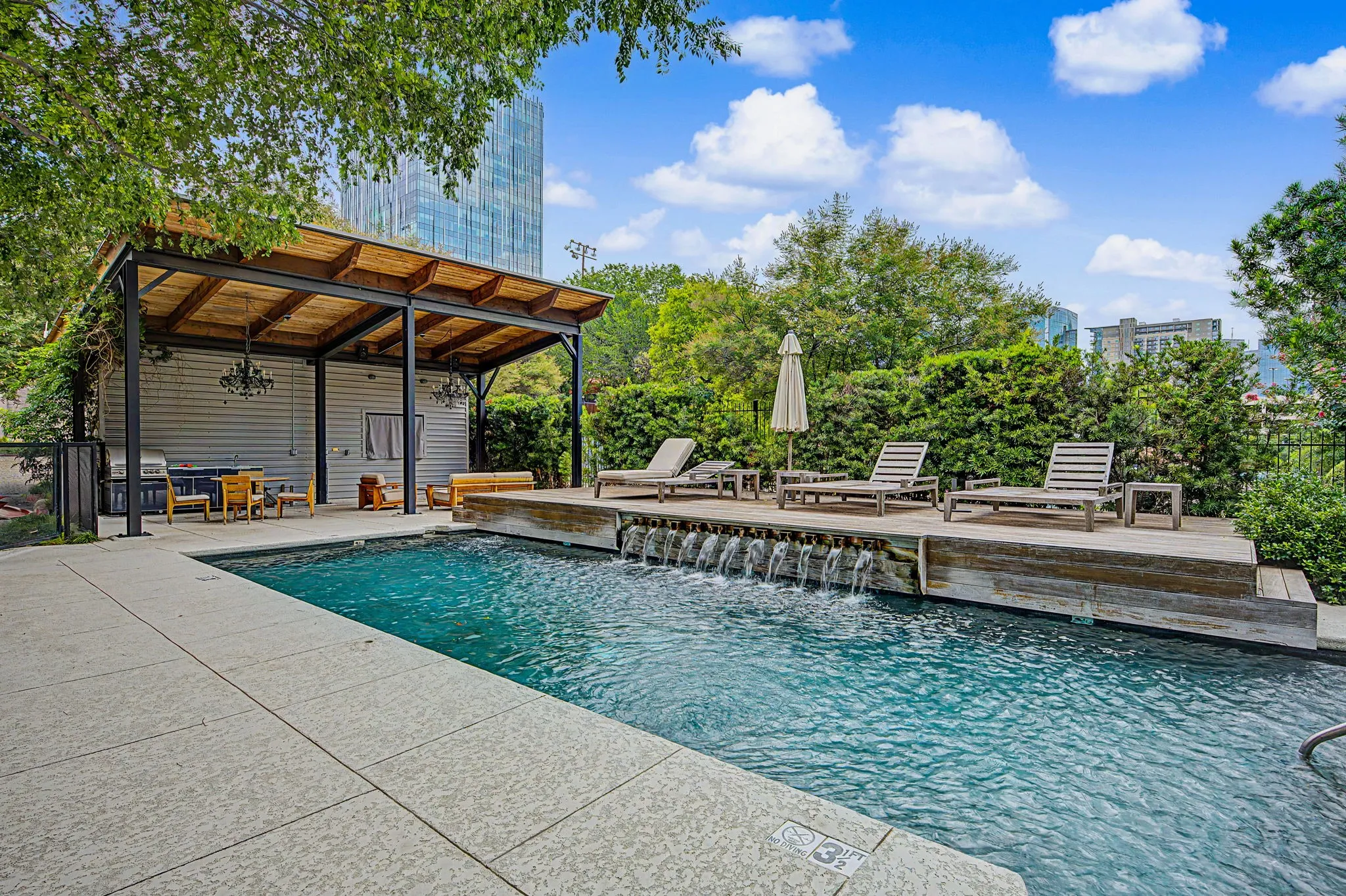 Townhouse For Sale in Dallas County , 2967 Magnolia Hill Court, Dallas, Texas 75201, 2 Bedroom, 2 Bathroom, 2 Garage spaces, 2,385 Sqft, built in 1996, mls#21311607, Real Estate Agent in Dallas, Homes For Sale in Dallas county, Homes For Sale in Dallas, Realtor in Dallas Texas, Real Estate Brokerage Independent Realty Texas, Luminita Cordes Realtor