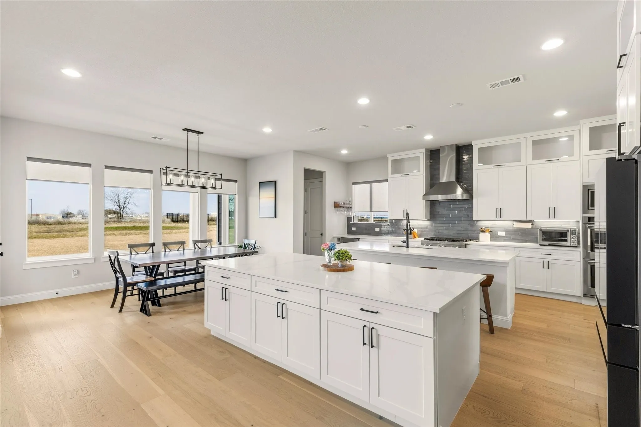 Single Family Residence For Rent in Collin County , 711 Lexington Lane, Nevada, Texas 75173, 5 Bedroom, 5 Bathroom, 4 Garage spaces, 5,789 Sqft, built in 2022, mls#21312990, Real Estate Agent in Nevada, Homes For Rent in Collin county, Homes For Rent in Nevada, Realtor in Nevada Texas, Real Estate Brokerage Independent Realty Texas, Luminita Cordes Realtor