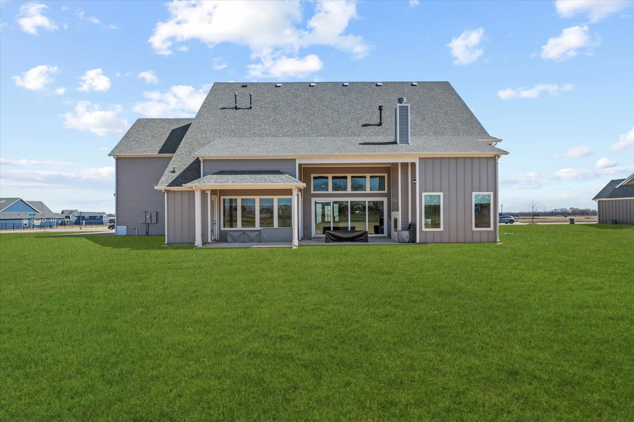 Single Family Residence For Rent in Collin County , 711 Lexington Lane, Nevada, Texas 75173, 5 Bedroom, 5 Bathroom, 4 Garage spaces, 5,789 Sqft, built in 2022, mls#21312990, Real Estate Agent in Nevada, Homes For Rent in Collin county, Homes For Rent in Nevada, Realtor in Nevada Texas, Real Estate Brokerage Independent Realty Texas, Luminita Cordes Realtor