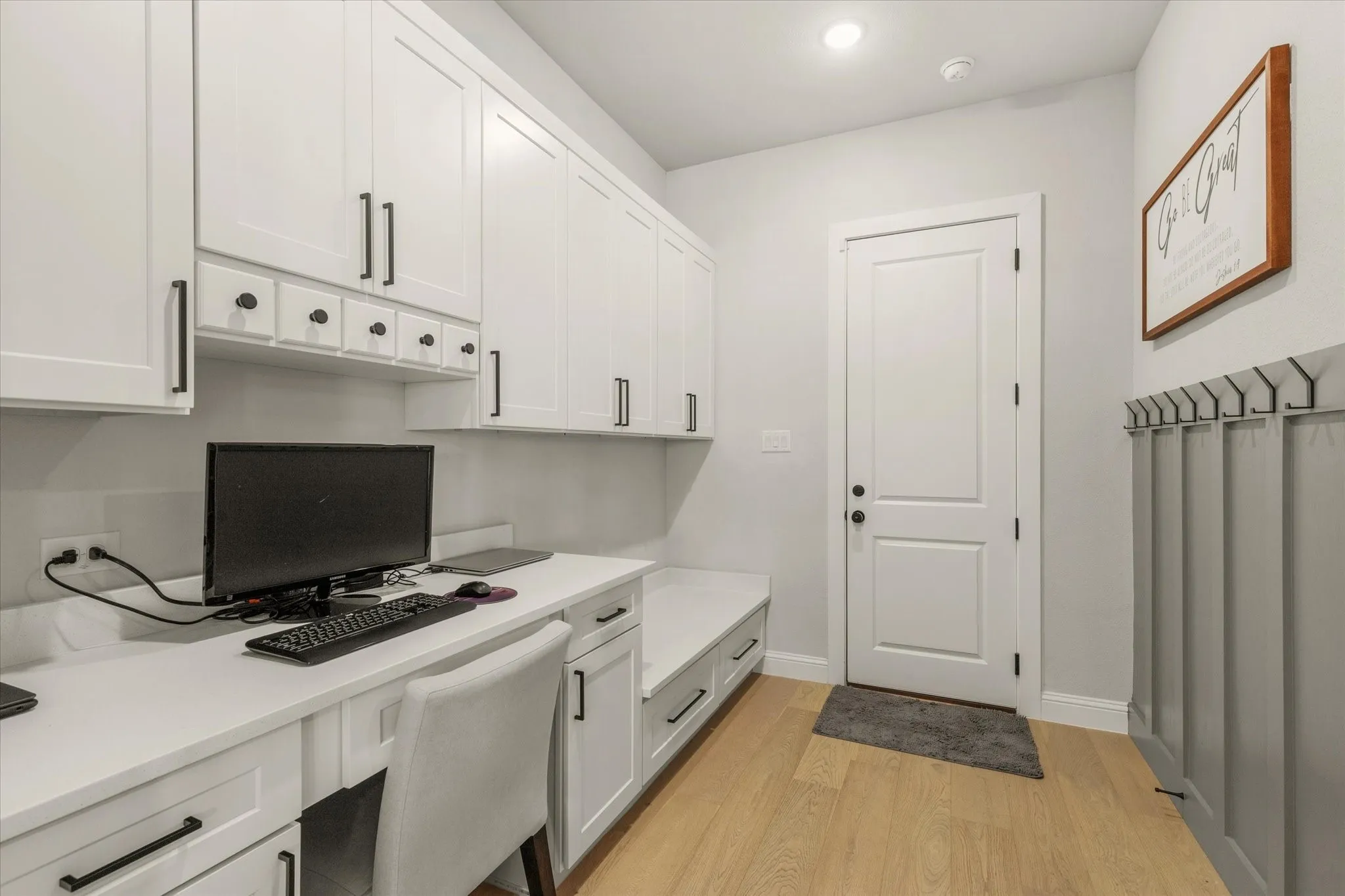 Single Family Residence For Rent in Collin County , 711 Lexington Lane, Nevada, Texas 75173, 5 Bedroom, 5 Bathroom, 4 Garage spaces, 5,789 Sqft, built in 2022, mls#21312990, Real Estate Agent in Nevada, Homes For Rent in Collin county, Homes For Rent in Nevada, Realtor in Nevada Texas, Real Estate Brokerage Independent Realty Texas, Luminita Cordes Realtor
