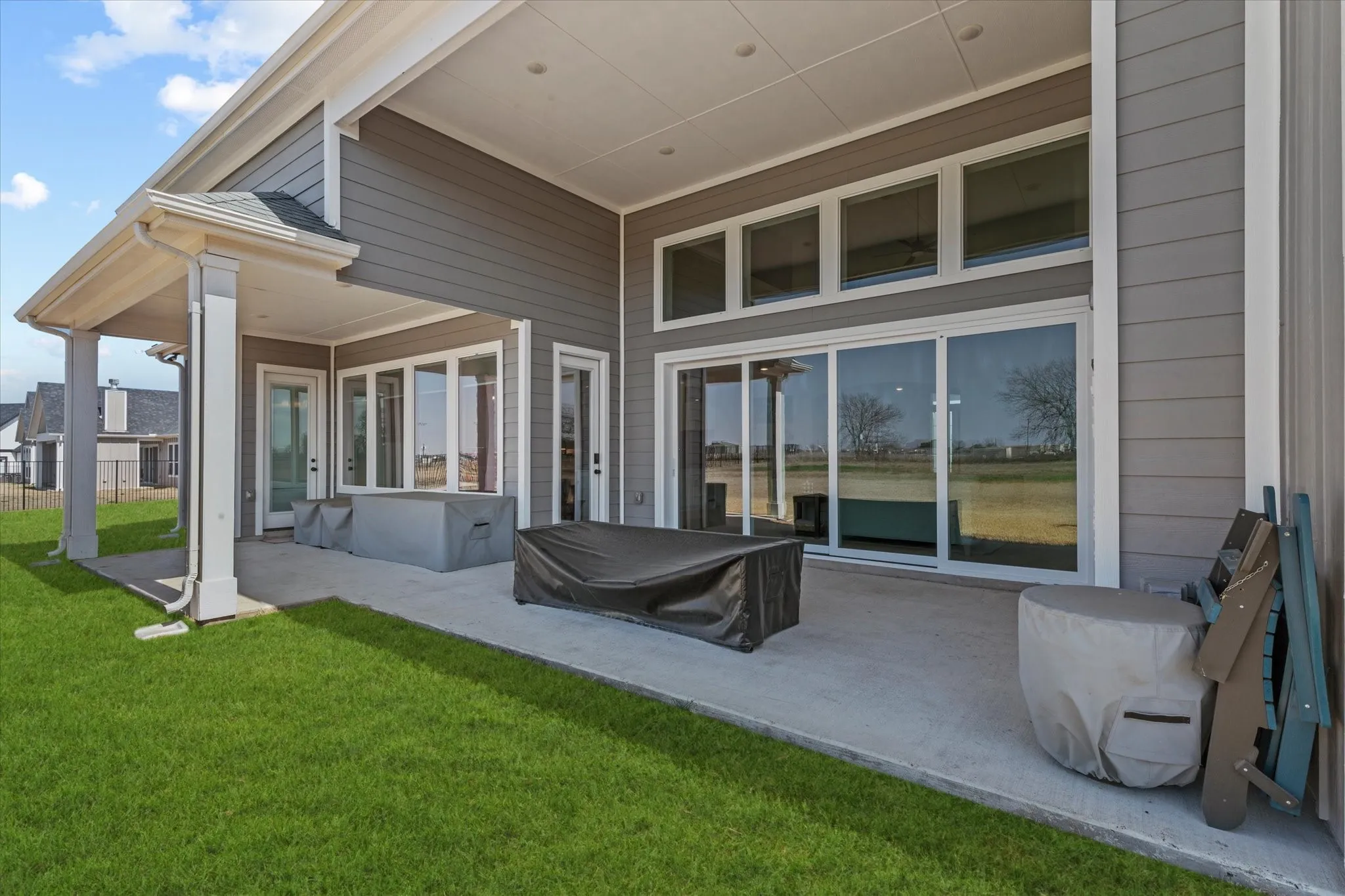 Single Family Residence For Rent in Collin County , 711 Lexington Lane, Nevada, Texas 75173, 5 Bedroom, 5 Bathroom, 4 Garage spaces, 5,789 Sqft, built in 2022, mls#21312990, Real Estate Agent in Nevada, Homes For Rent in Collin county, Homes For Rent in Nevada, Realtor in Nevada Texas, Real Estate Brokerage Independent Realty Texas, Luminita Cordes Realtor