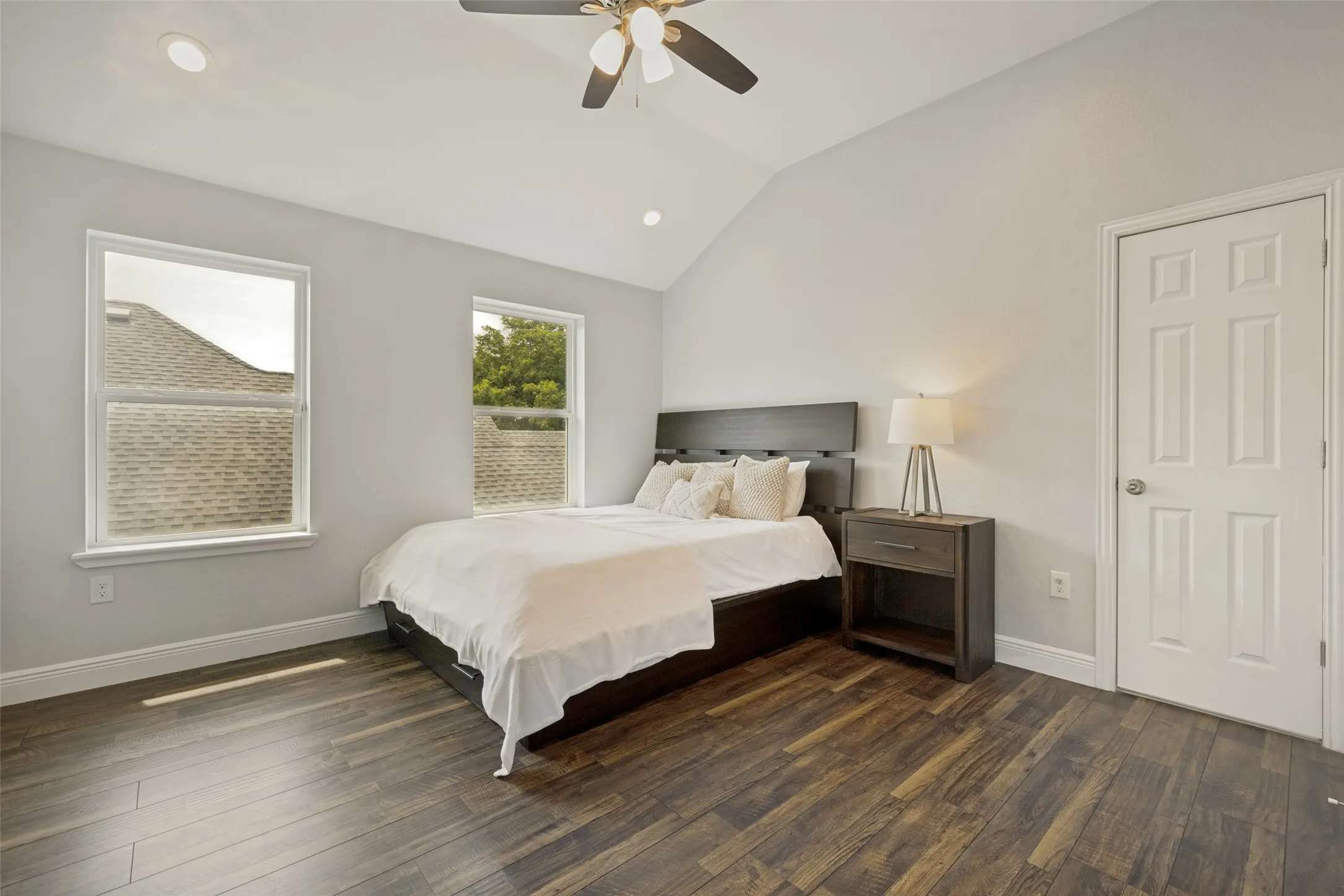 Single Family Residence For Sale in Denton County , 110 Cedar Lane, Roanoke, Texas 76262, 4 Bedroom, 4 Bathroom, 2 Garage spaces, 2,923 Sqft, built in 2022, mls#21296855, Real Estate Agent in Roanoke, Homes For Sale in Denton county, Homes For Sale in Roanoke, Realtor in Roanoke Texas, Real Estate Brokerage Independent Realty Texas, Luminita Cordes Realtor