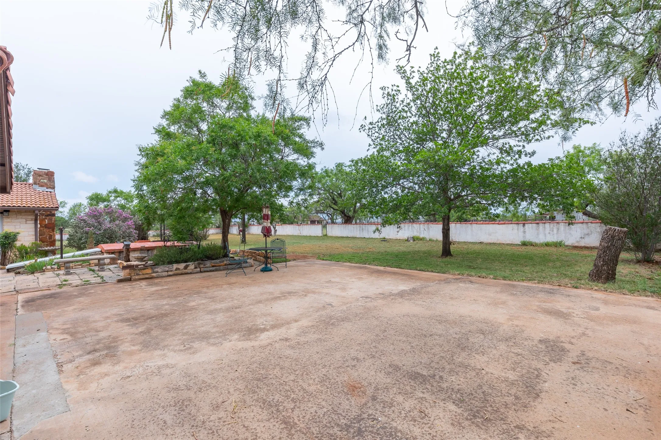 Single Family Residence For Sale in Taylor County , 300 Fm 126, Merkel, Texas 79536, 4 Bedroom, 3 Bathroom, 2 Garage spaces, 3,300 Sqft, built in 1950, mls#21309189, Real Estate Agent in Merkel, Homes For Sale in Taylor county, Homes For Sale in Merkel, Realtor in Merkel Texas, Real Estate Brokerage Independent Realty Texas, Luminita Cordes Realtor