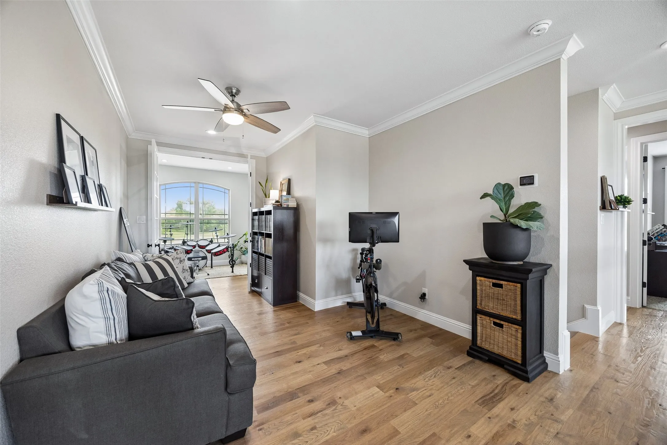 Single Family Residence For Sale in Rockwall County , 409 Hidden Pass, Royse City, Texas 75189, 5 Bedroom, 4 Bathroom, 6 Garage spaces, 4,043 Sqft, built in 2013, mls#21302845, Real Estate Agent in Royse City, Homes For Sale in Rockwall county, Homes For Sale in Royse City, Realtor in Royse City Texas, Real Estate Brokerage Independent Realty Texas, Luminita Cordes Realtor