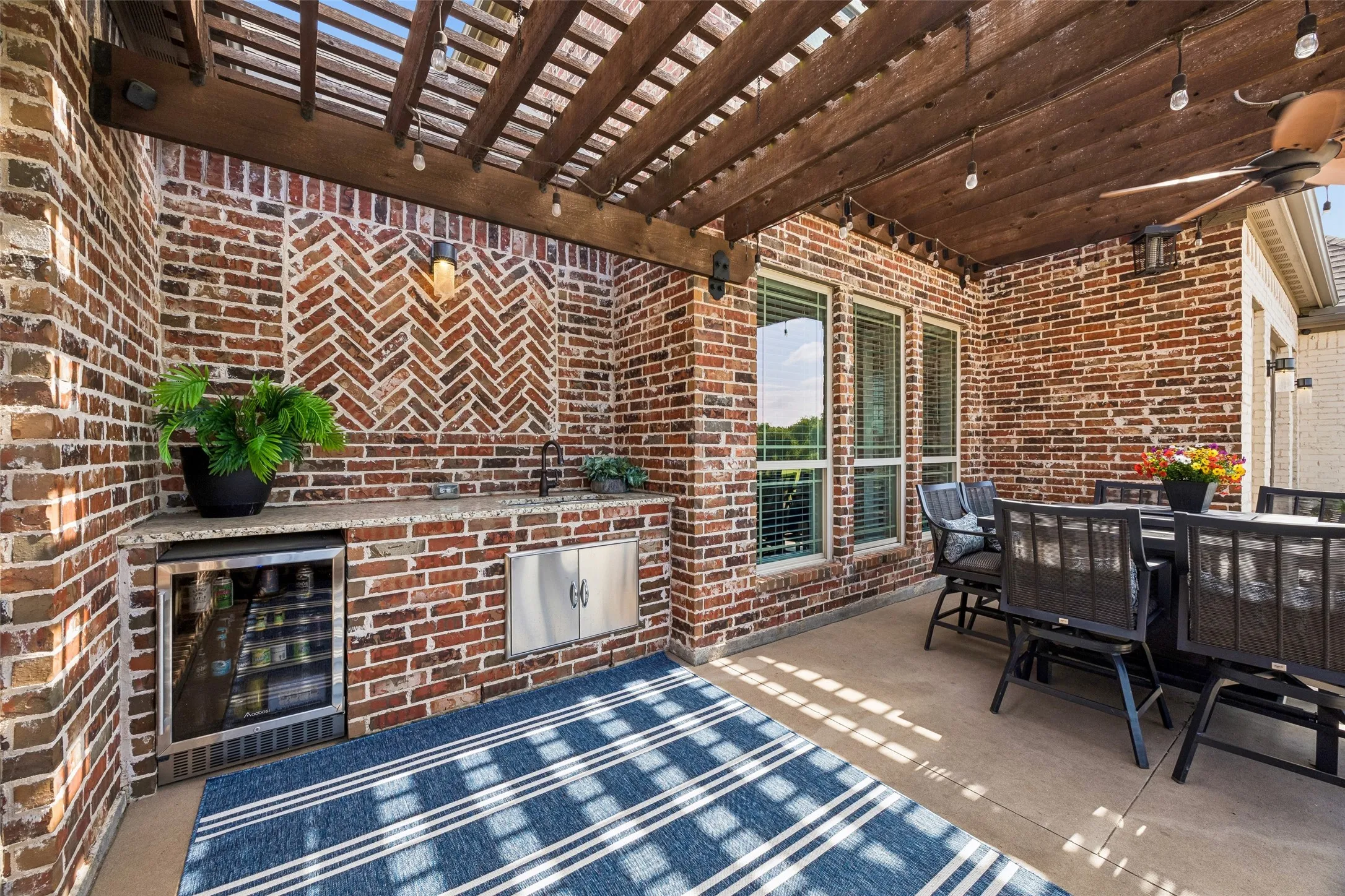 Single Family Residence For Sale in Rockwall County , 409 Hidden Pass, Royse City, Texas 75189, 5 Bedroom, 4 Bathroom, 6 Garage spaces, 4,043 Sqft, built in 2013, mls#21302845, Real Estate Agent in Royse City, Homes For Sale in Rockwall county, Homes For Sale in Royse City, Realtor in Royse City Texas, Real Estate Brokerage Independent Realty Texas, Luminita Cordes Realtor