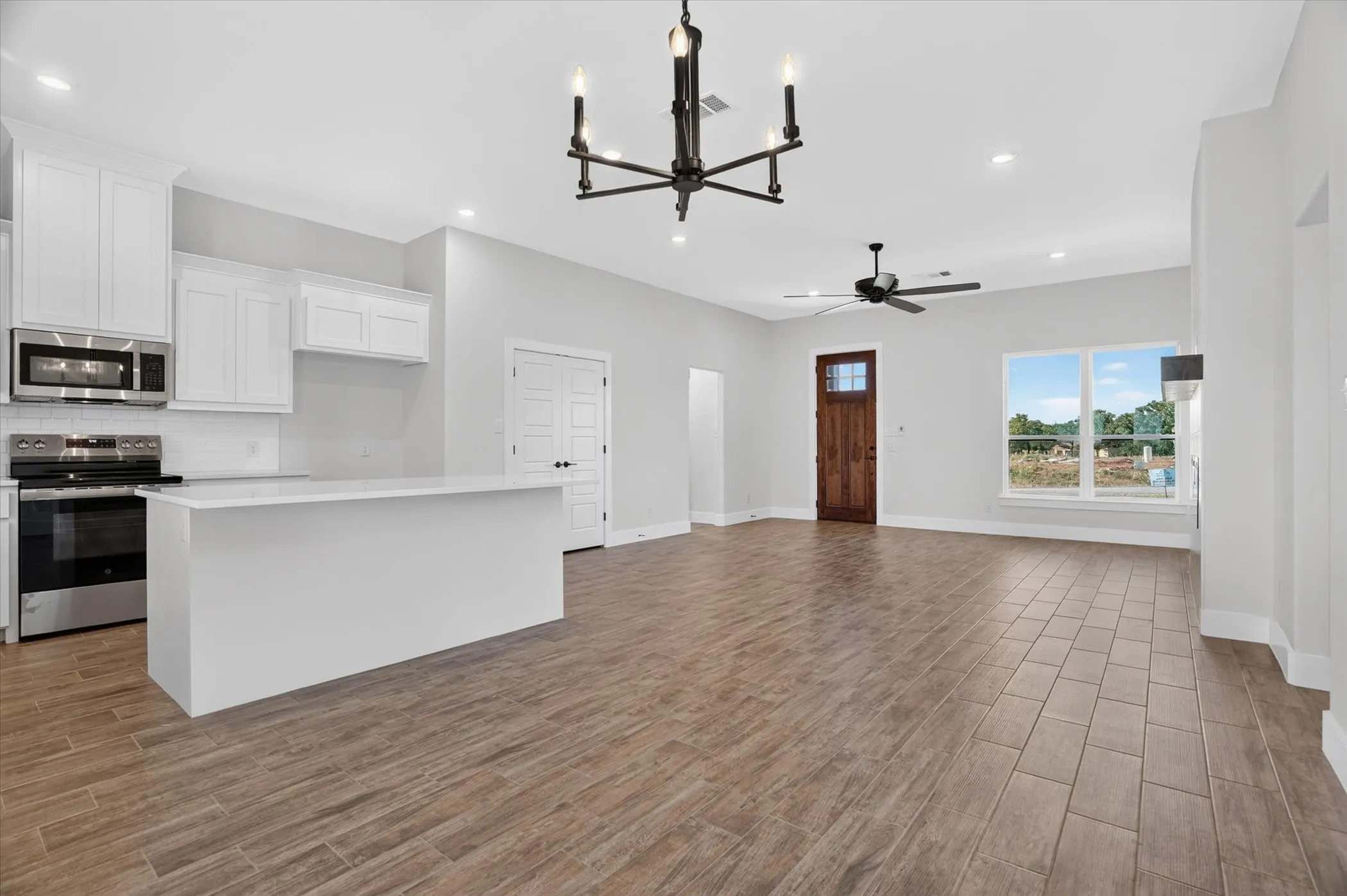 Single Family Residence For Sale in Parker County , 1097 Colt Road, Springtown, Texas 76082, 4 Bedroom, 2 Bathroom, 2 Garage spaces, 1,862 Sqft, built in 2026, mls#21313009, Real Estate Agent in Springtown, Homes For Sale in Parker county, Homes For Sale in Springtown, Realtor in Springtown Texas, Real Estate Brokerage Independent Realty Texas, Luminita Cordes Realtor
