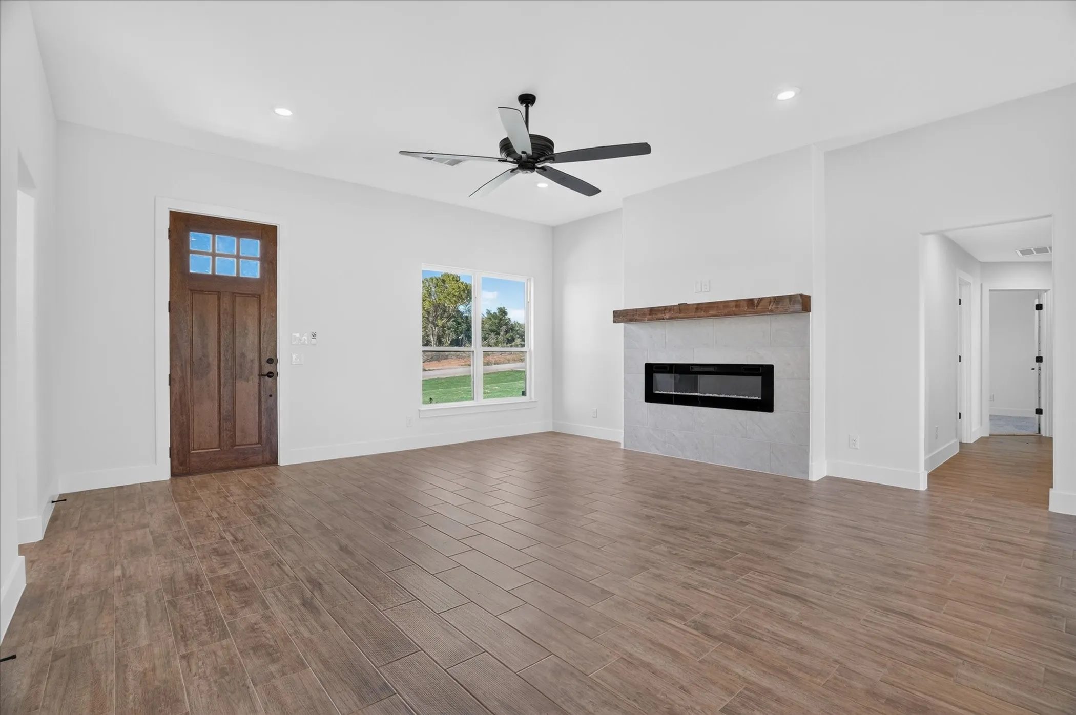Single Family Residence For Sale in Parker County , 1097 Colt Road, Springtown, Texas 76082, 4 Bedroom, 2 Bathroom, 2 Garage spaces, 1,862 Sqft, built in 2026, mls#21313009, Real Estate Agent in Springtown, Homes For Sale in Parker county, Homes For Sale in Springtown, Realtor in Springtown Texas, Real Estate Brokerage Independent Realty Texas, Luminita Cordes Realtor