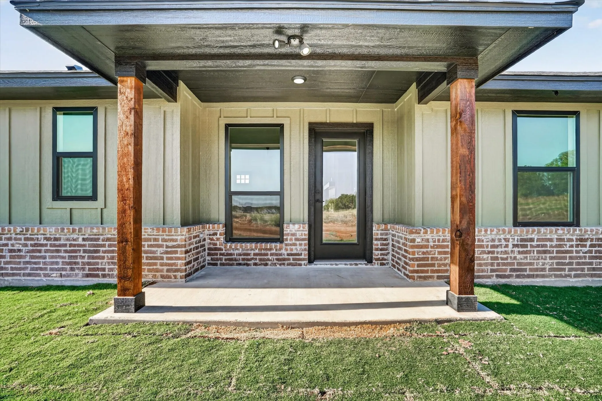 Single Family Residence For Sale in Parker County , 1097 Colt Road, Springtown, Texas 76082, 4 Bedroom, 2 Bathroom, 2 Garage spaces, 1,862 Sqft, built in 2026, mls#21313009, Real Estate Agent in Springtown, Homes For Sale in Parker county, Homes For Sale in Springtown, Realtor in Springtown Texas, Real Estate Brokerage Independent Realty Texas, Luminita Cordes Realtor