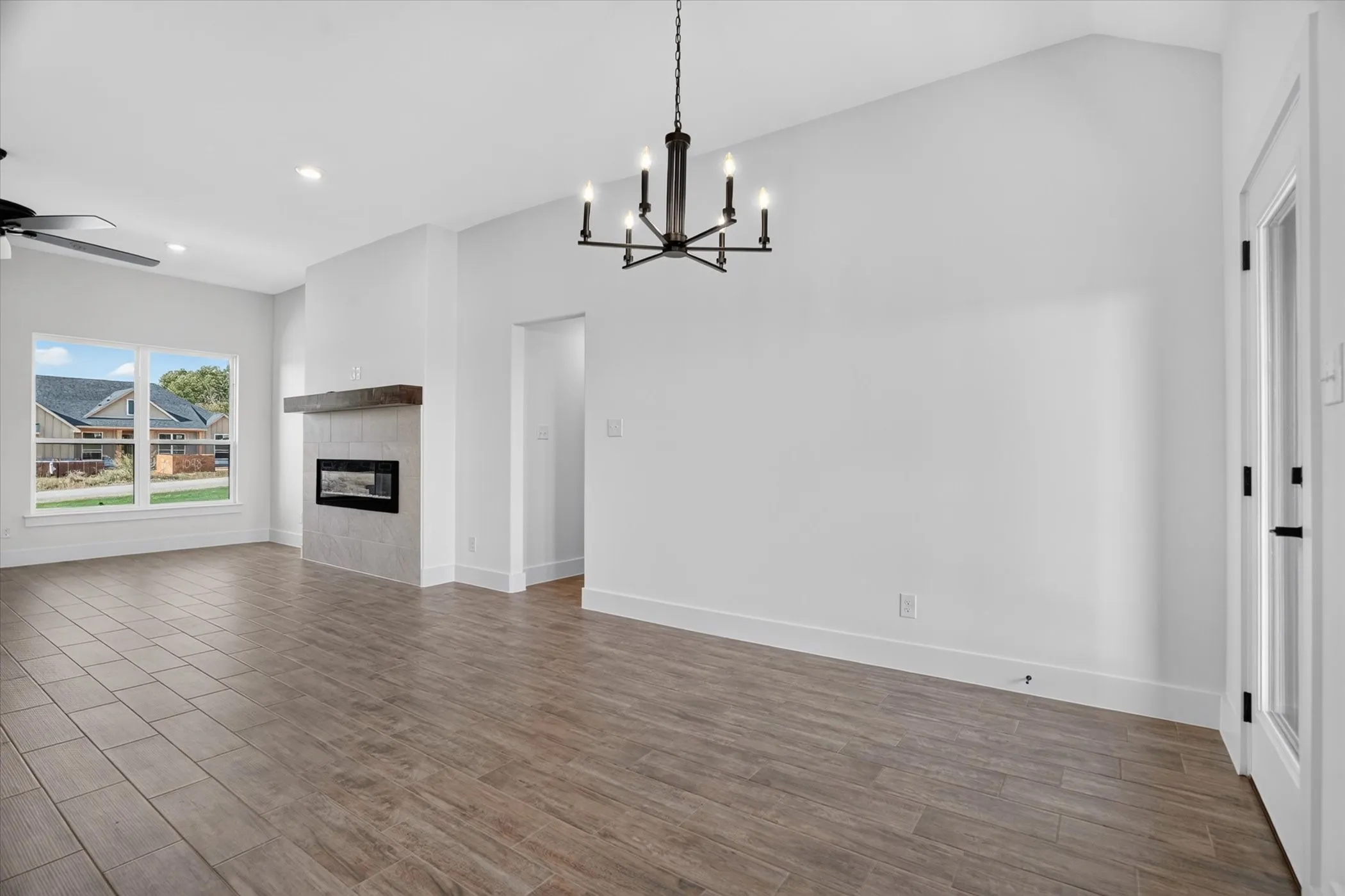 Single Family Residence For Sale in Parker County , 1097 Colt Road, Springtown, Texas 76082, 4 Bedroom, 2 Bathroom, 2 Garage spaces, 1,862 Sqft, built in 2026, mls#21313009, Real Estate Agent in Springtown, Homes For Sale in Parker county, Homes For Sale in Springtown, Realtor in Springtown Texas, Real Estate Brokerage Independent Realty Texas, Luminita Cordes Realtor