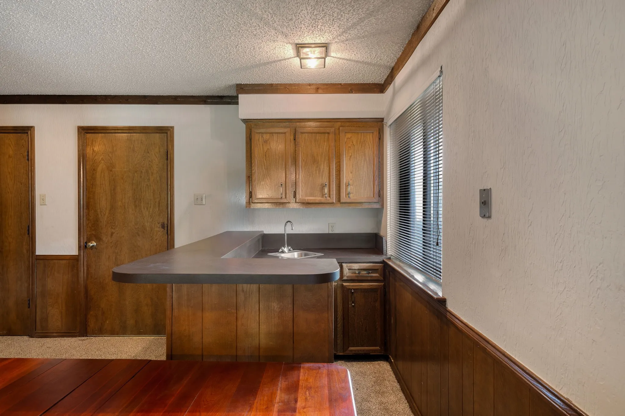 Single Family Residence For Sale in Rockwall County , 203 Tanya Drive, Rockwall, Texas 75087, 3 Bedroom, 3 Bathroom, 2 Garage spaces, 2,816 Sqft, built in 1980, mls#21311106, Real Estate Agent in Rockwall, Homes For Sale in Rockwall county, Homes For Sale in Rockwall, Realtor in Rockwall Texas, Real Estate Brokerage Independent Realty Texas, Luminita Cordes Realtor