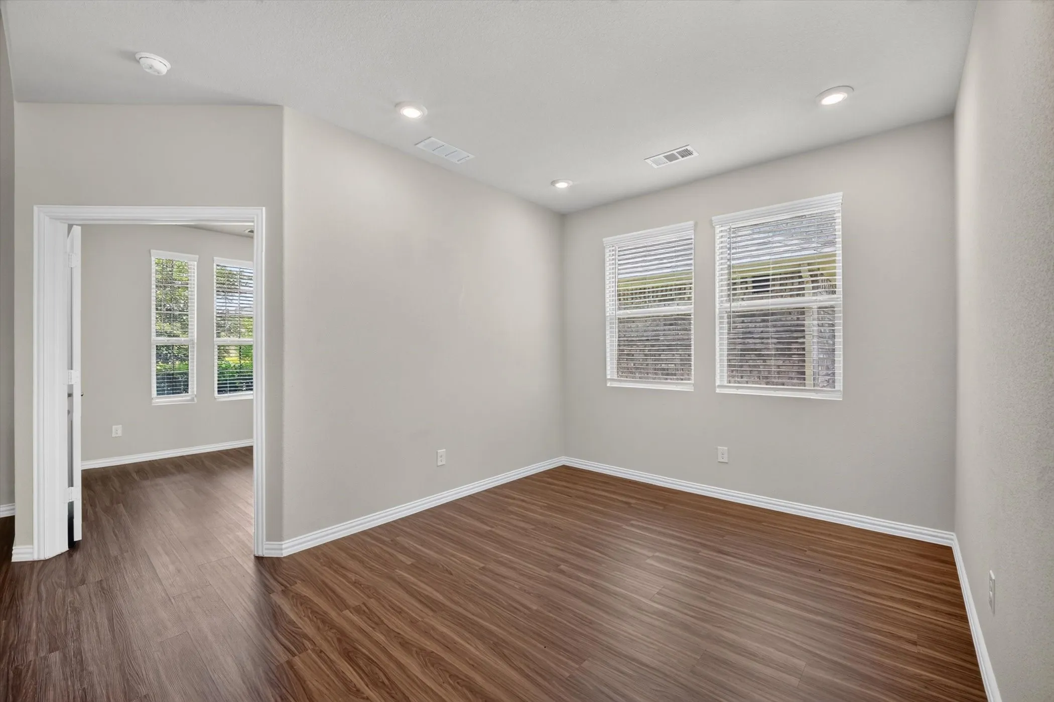 Single Family Residence For Rent in Denton County , 3009 Stallion Trail Way, Aubrey, Texas 76227, 4 Bedroom, 3 Bathroom, 3 Garage spaces, 2,910 Sqft, built in 2020, mls#21312916, Real Estate Agent in Aubrey, Homes For Rent in Denton county, Homes For Rent in Aubrey, Realtor in Aubrey Texas, Real Estate Brokerage Independent Realty Texas, Luminita Cordes Realtor