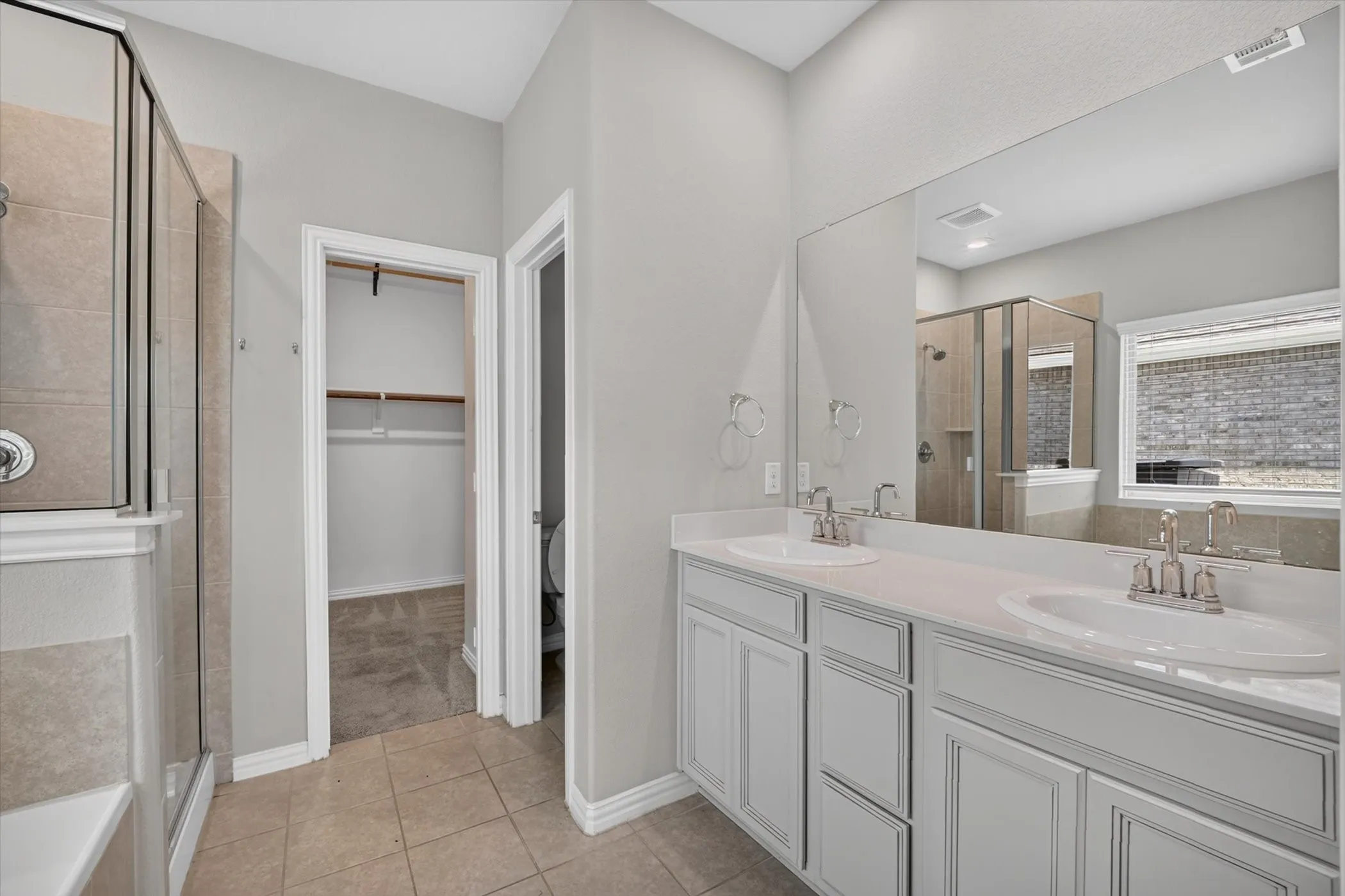 Single Family Residence For Rent in Denton County , 3009 Stallion Trail Way, Aubrey, Texas 76227, 4 Bedroom, 3 Bathroom, 3 Garage spaces, 2,910 Sqft, built in 2020, mls#21312916, Real Estate Agent in Aubrey, Homes For Rent in Denton county, Homes For Rent in Aubrey, Realtor in Aubrey Texas, Real Estate Brokerage Independent Realty Texas, Luminita Cordes Realtor