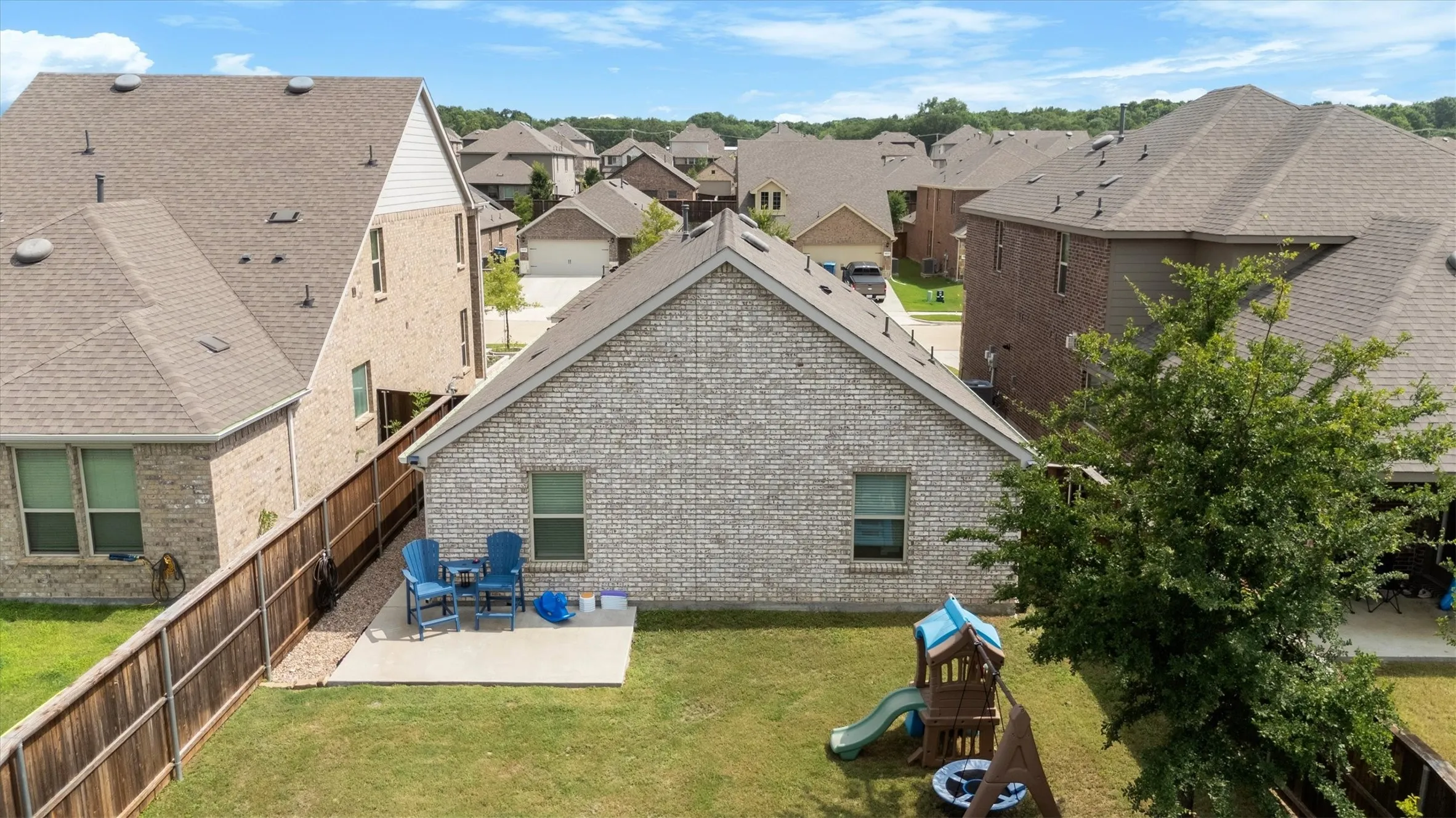 Single Family Residence For Sale in Grayson County , 3916 Oak Creek Circle, Denison, Texas 75020, 3 Bedroom, 2 Bathroom, 2 Garage spaces, 1,517 Sqft, built in 2021, mls#21311432, Real Estate Agent in Denison, Homes For Sale in Grayson county, Homes For Sale in Denison, Realtor in Denison Texas, Real Estate Brokerage Independent Realty Texas, Luminita Cordes Realtor