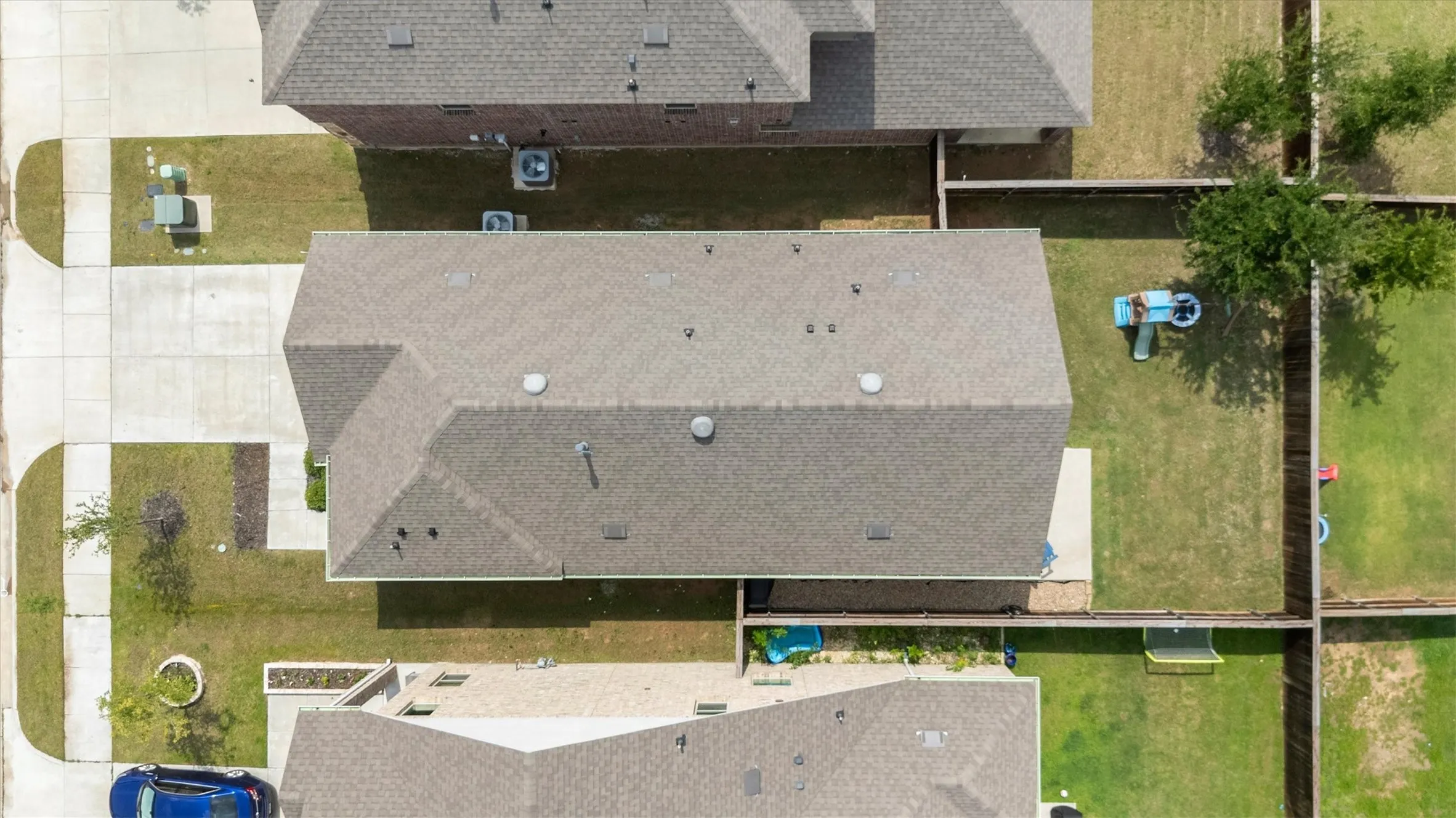 Single Family Residence For Sale in Grayson County , 3916 Oak Creek Circle, Denison, Texas 75020, 3 Bedroom, 2 Bathroom, 2 Garage spaces, 1,517 Sqft, built in 2021, mls#21311432, Real Estate Agent in Denison, Homes For Sale in Grayson county, Homes For Sale in Denison, Realtor in Denison Texas, Real Estate Brokerage Independent Realty Texas, Luminita Cordes Realtor