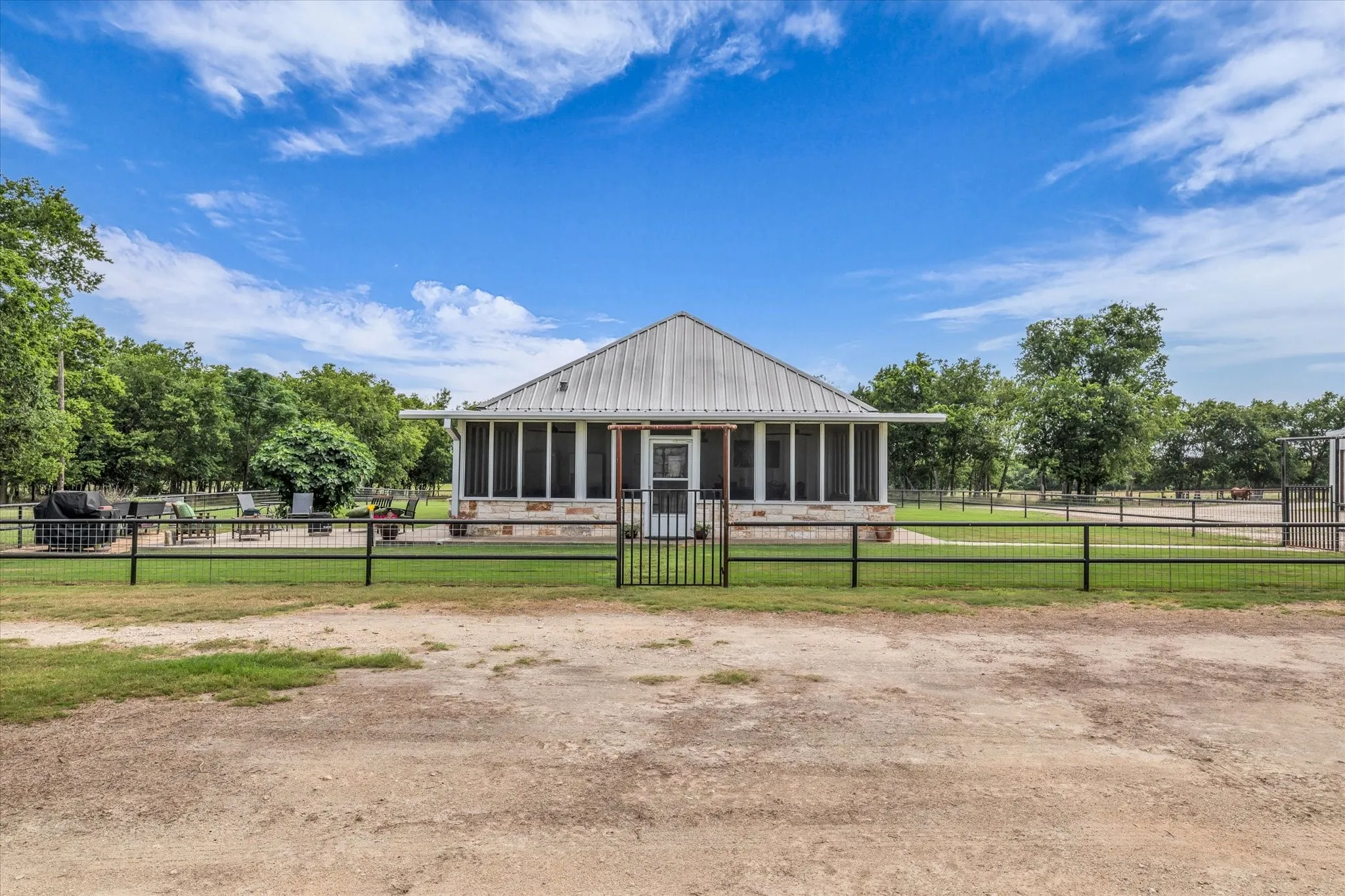 Farm For Sale in Bosque County , 362 County Road 3230, Clifton, Texas 76634, 2 Bedroom, 2 Bathroom, Garage spaces, 1,408 Sqft, built in 1945, mls#21313080, Real Estate Agent in Clifton, Homes For Sale in Bosque county, Homes For Sale in Clifton, Realtor in Clifton Texas, Real Estate Brokerage Independent Realty Texas, Luminita Cordes Realtor