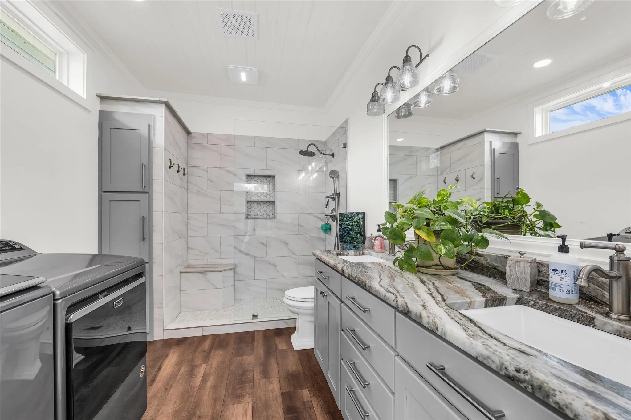 Farm For Sale in Bosque County , 362 County Road 3230, Clifton, Texas 76634, 2 Bedroom, 2 Bathroom, Garage spaces, 1,408 Sqft, built in 1945, mls#21313080, Real Estate Agent in Clifton, Homes For Sale in Bosque county, Homes For Sale in Clifton, Realtor in Clifton Texas, Real Estate Brokerage Independent Realty Texas, Luminita Cordes Realtor