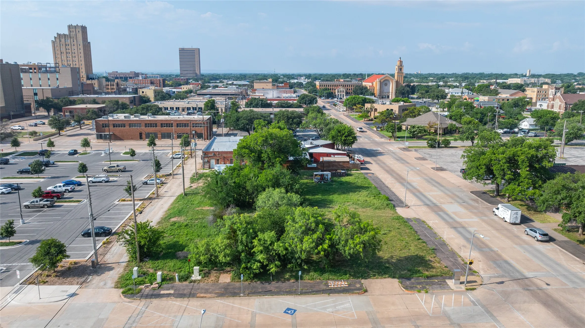 Unimproved Land For Sale in Taylor County , 1235 N 6th Street, Abilene, Texas 79601, 0, 0, Garage spaces, 0 Sqft, built in 1900, Price $350,000, mls#21313054, Real Estate Agent in Abilene, Homes For Sale in Taylor county, Homes For Sale in Abilene, Realtor in Abilene Texas, Real Estate Brokerage Independent Realty Texas, Luminita Cordes Realtor