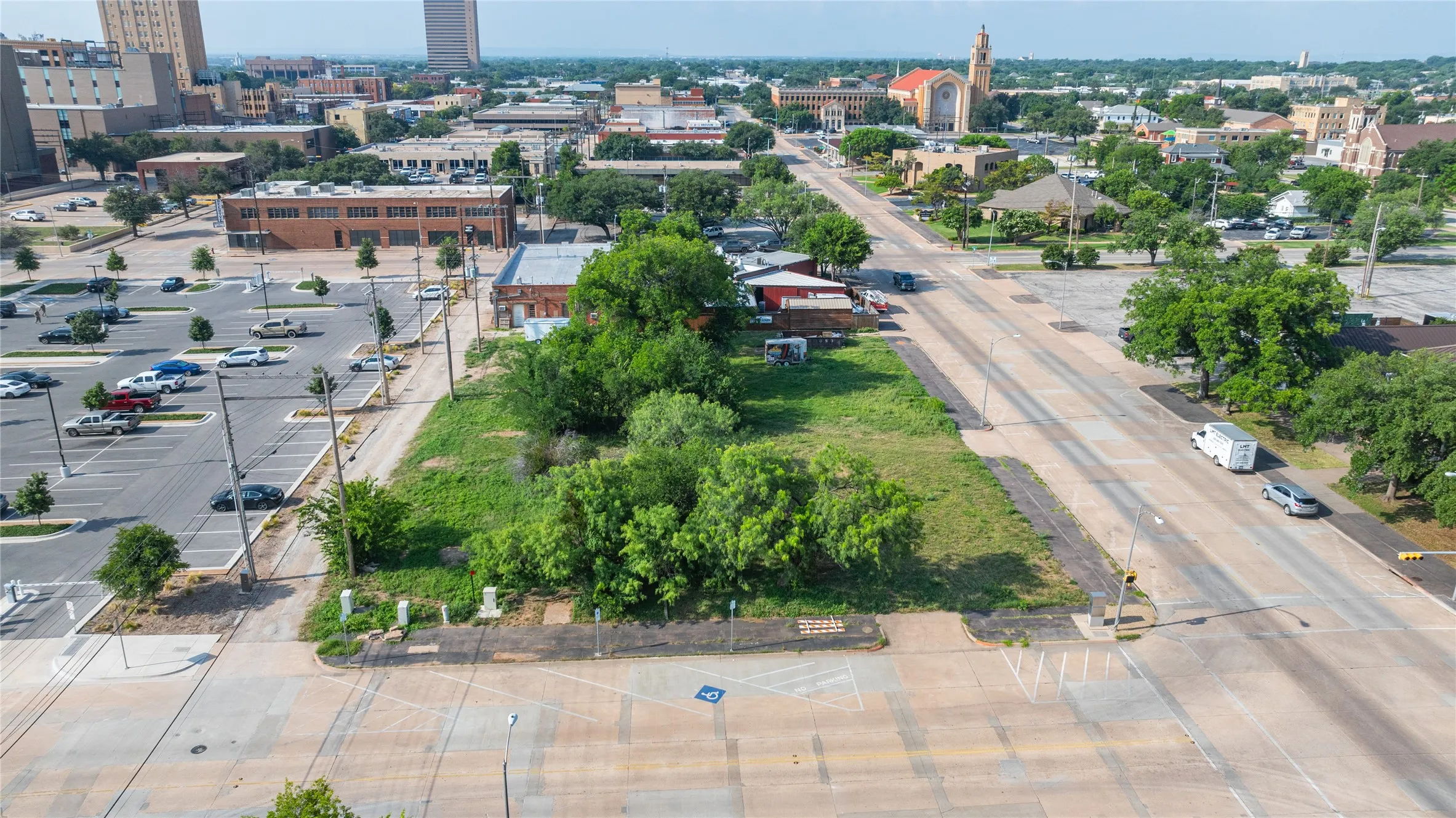 Unimproved Land For Sale in Taylor County , 1235 N 6th Street, Abilene, Texas 79601, 0, 0, Garage spaces, 0 Sqft, built in 1900, Price $350,000, mls#21313054, Real Estate Agent in Abilene, Homes For Sale in Taylor county, Homes For Sale in Abilene, Realtor in Abilene Texas, Real Estate Brokerage Independent Realty Texas, Luminita Cordes Realtor