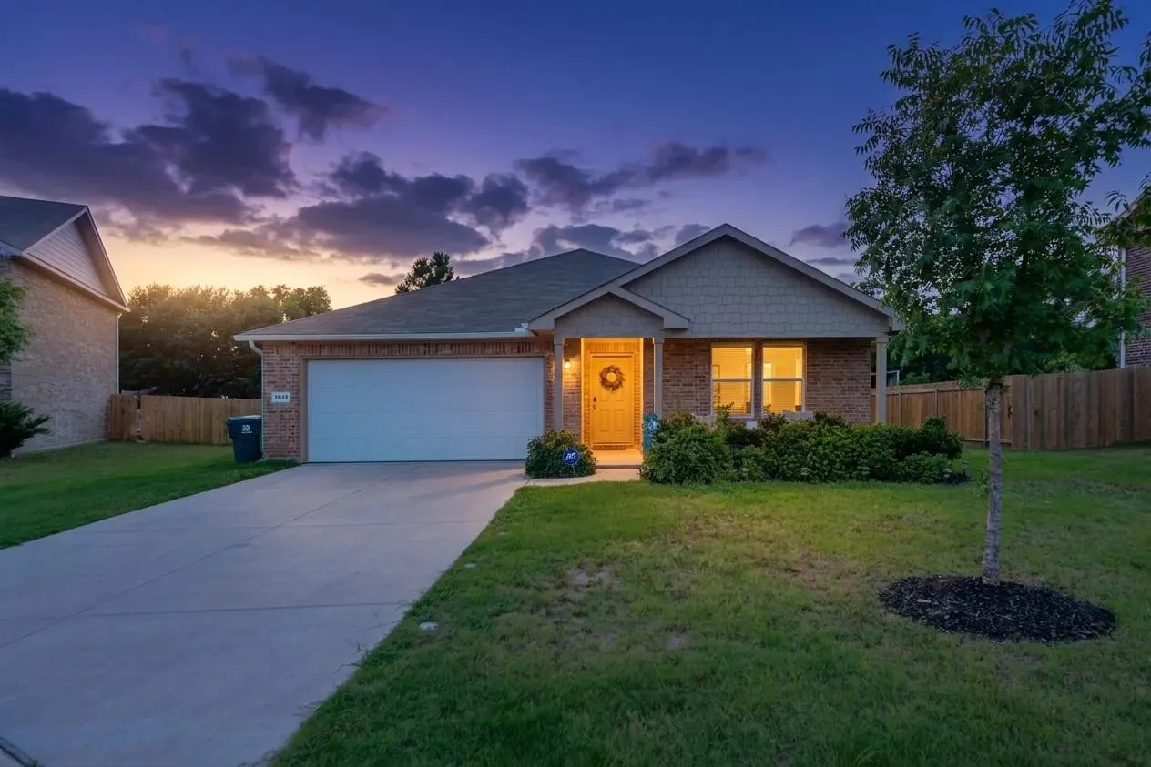 Single Family Residence For Sale in Dallas County , 3635 Chestnut Oak Drive, Dallas, Texas 75253, 4 Bedrooms, 2 Bathrooms, 2 Garage spaces, 1,780 Sqft, built in 2023, Price $295,000, mls#21312273, Real Estate Agent in Dallas, Homes For Sale in Dallas county, Homes For Sale in Dallas, Realtor in Dallas Texas, Real Estate Brokerage Independent Realty Texas, Luminita Cordes Realtor