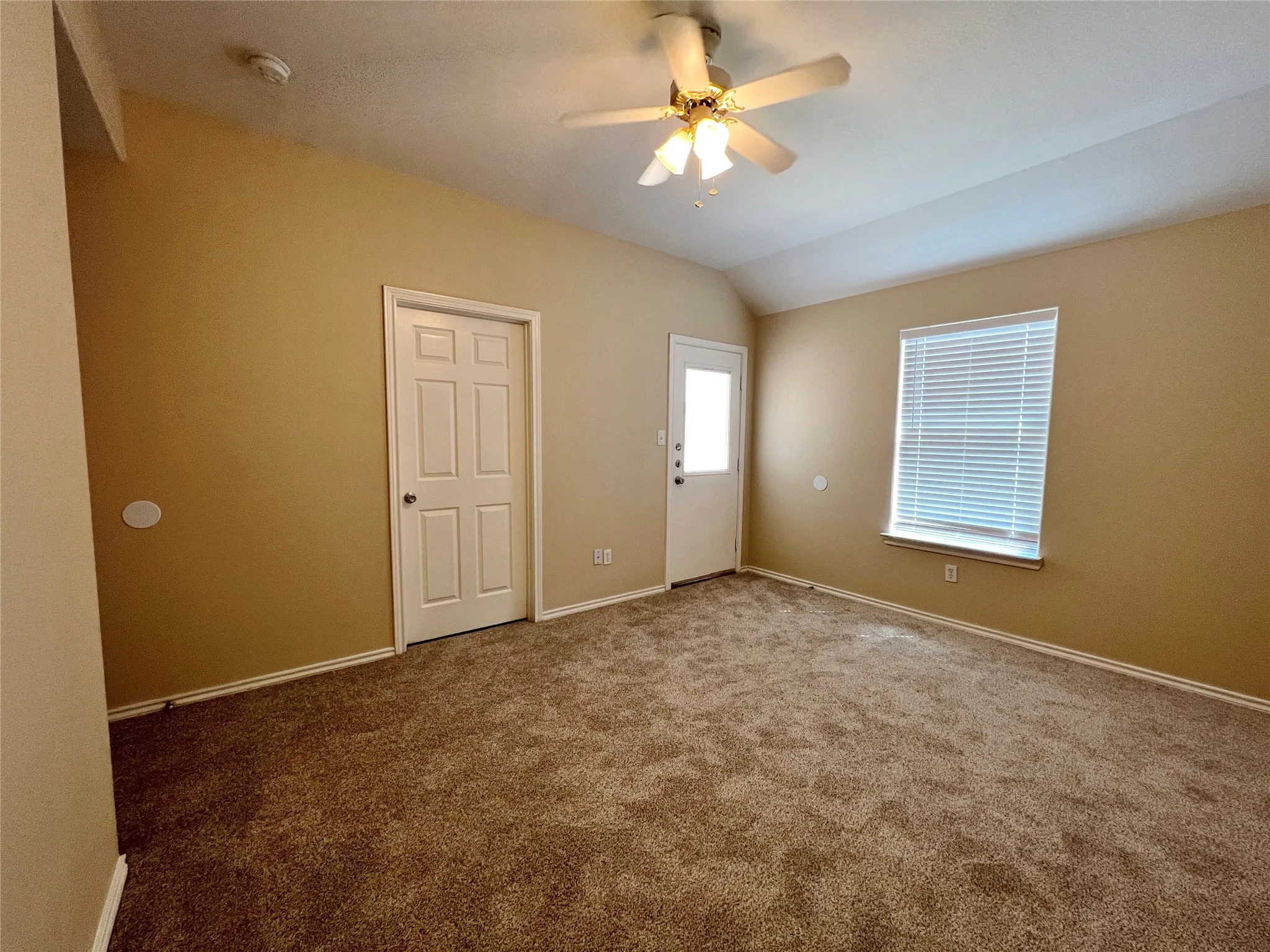 Quadruplex For Rent in Parker County , 120 Sunburst Court, Weatherford, Texas 76087, 3 Bedroom, 2 Bathroom, Garage spaces, 1,200 Sqft, built in 2007, mls#21313132, Real Estate Agent in Weatherford, Homes For Rent in Parker county, Homes For Rent in Weatherford, Realtor in Weatherford Texas, Real Estate Brokerage Independent Realty Texas, Luminita Cordes Realtor