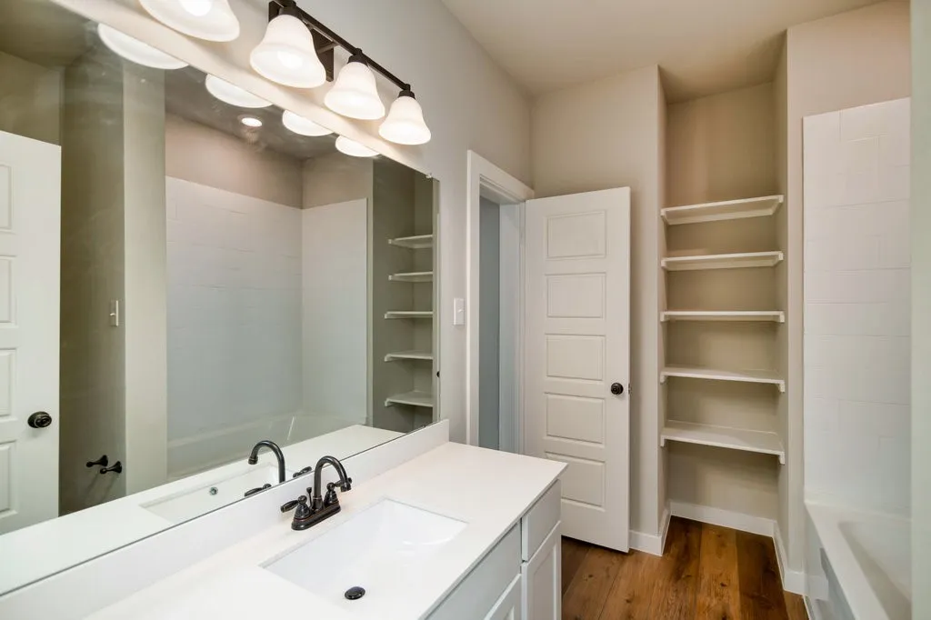 Quadruplex For Rent in Ellis County , 747 Harvest Moon Drive, Venus, Texas 76084, 2 Bedroom, 2 Bathroom, 1 Garage spaces, 1,274 Sqft, built in 2021, mls#21313135, Real Estate Agent in Venus, Homes For Rent in Ellis county, Homes For Rent in Venus, Realtor in Venus Texas, Real Estate Brokerage Independent Realty Texas, Luminita Cordes Realtor