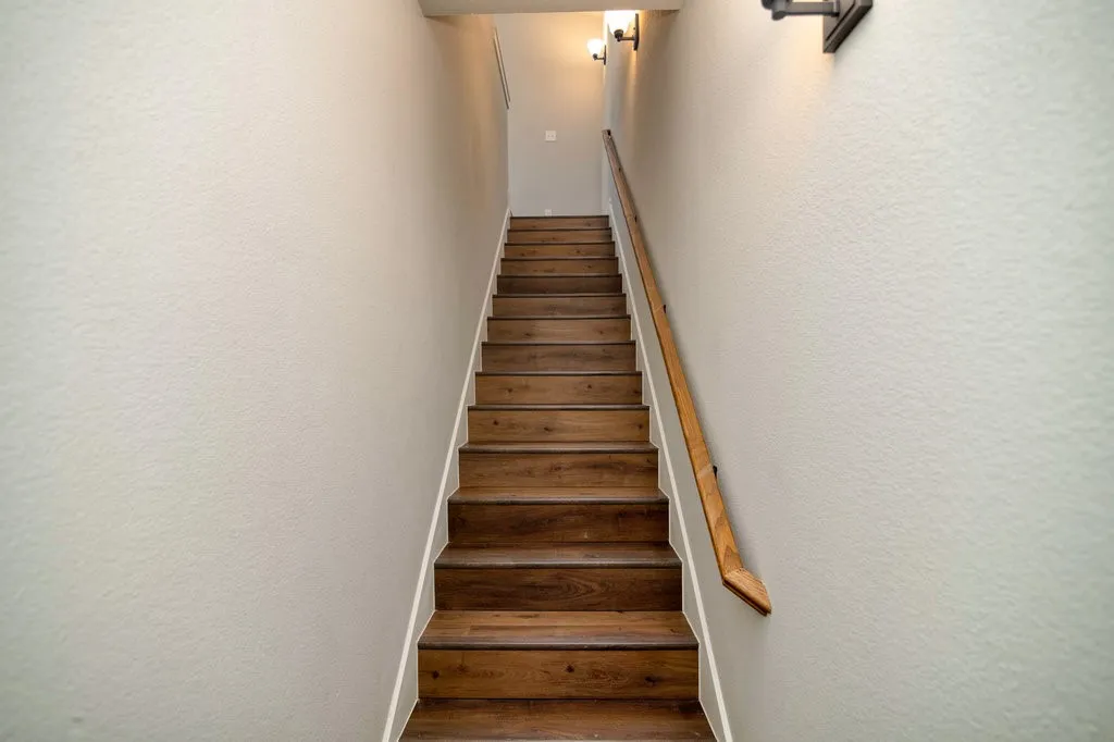 Quadruplex For Rent in Ellis County , 747 Harvest Moon Drive, Venus, Texas 76084, 2 Bedroom, 2 Bathroom, 1 Garage spaces, 1,274 Sqft, built in 2021, mls#21313135, Real Estate Agent in Venus, Homes For Rent in Ellis county, Homes For Rent in Venus, Realtor in Venus Texas, Real Estate Brokerage Independent Realty Texas, Luminita Cordes Realtor