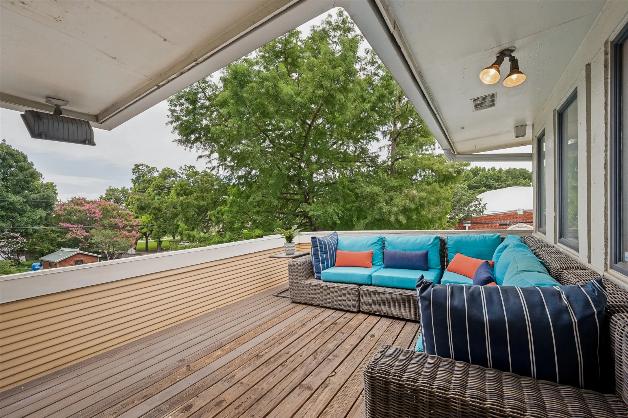 Upstairs deck off of primary bedroom